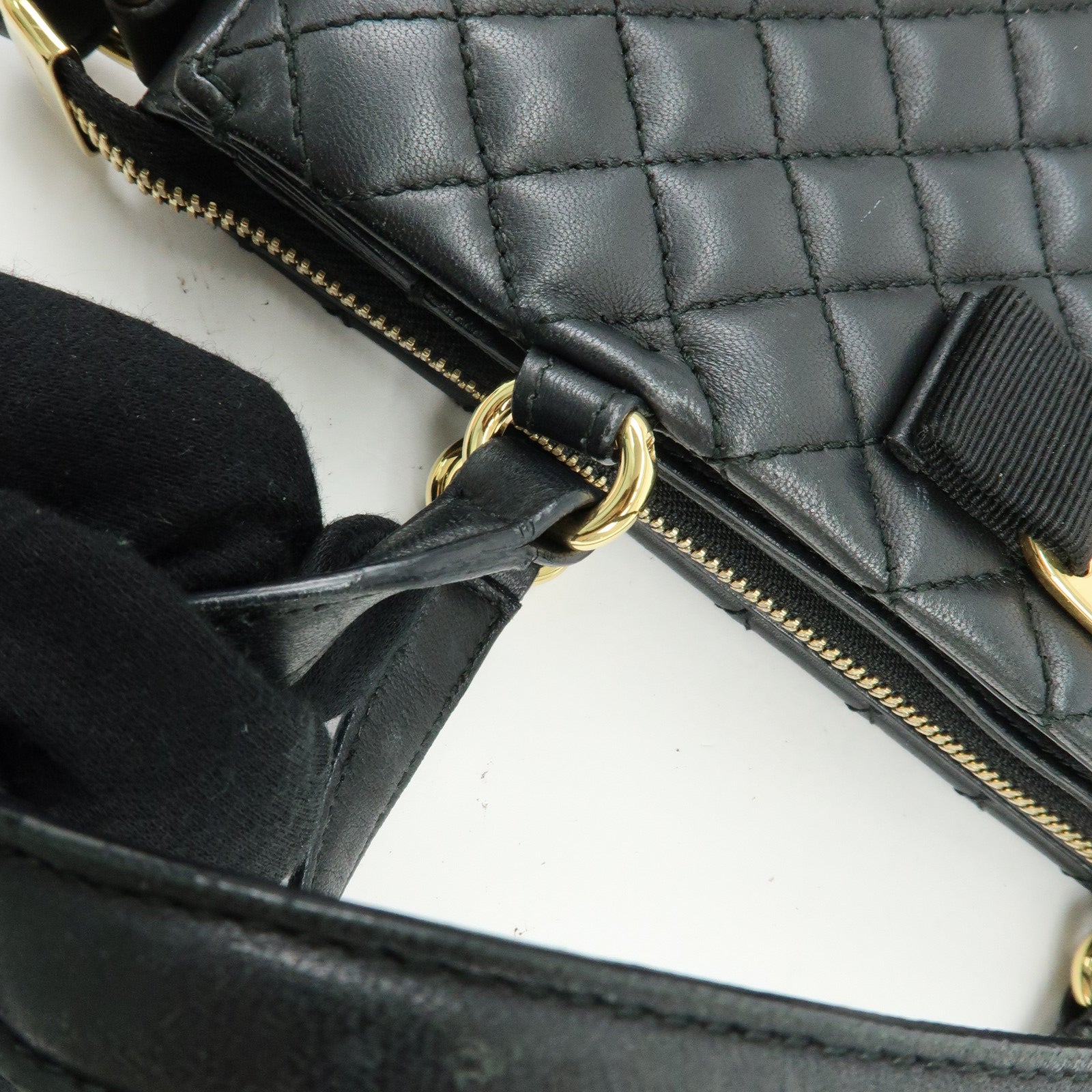 Ferragamo Vara Ribbon Leather 2Way Bag Hand Bag Shoulder Bag Black