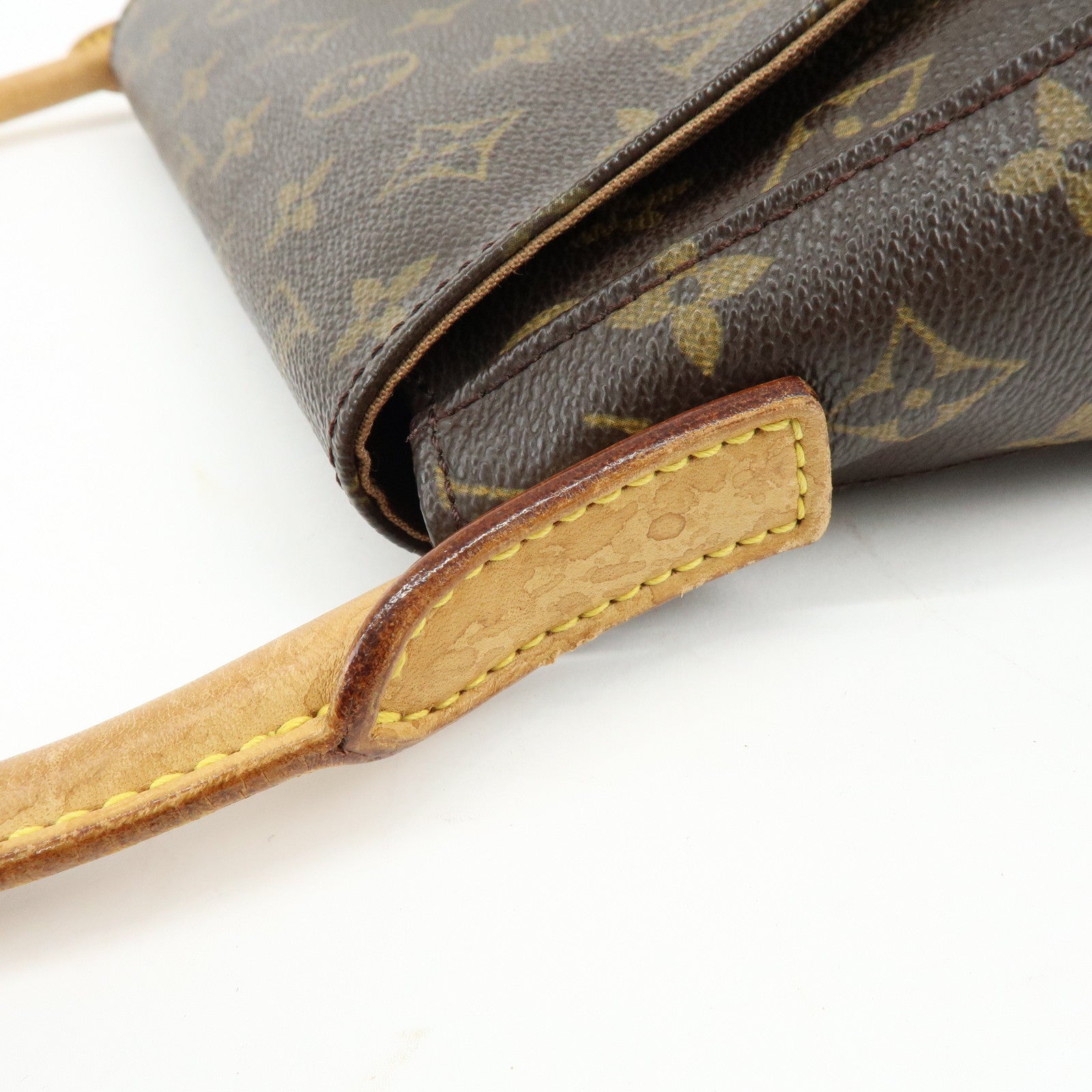 Louis Vuitton Monogram Canvas Mini Looping Shoulder Bag M51147