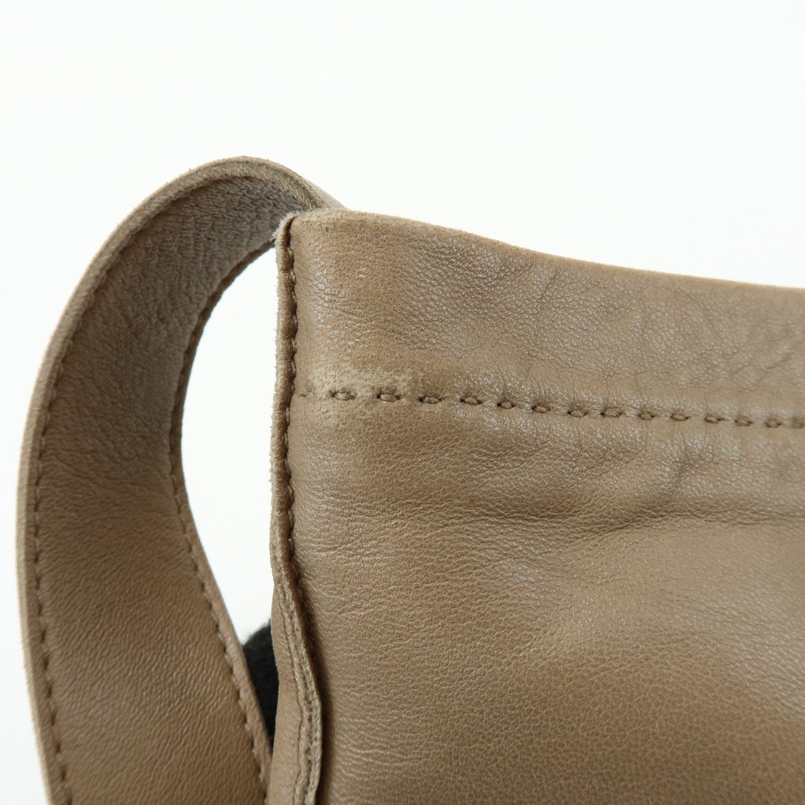 HERMES Leather Clou de Selle Shoulder Bag □M Stamped Beige