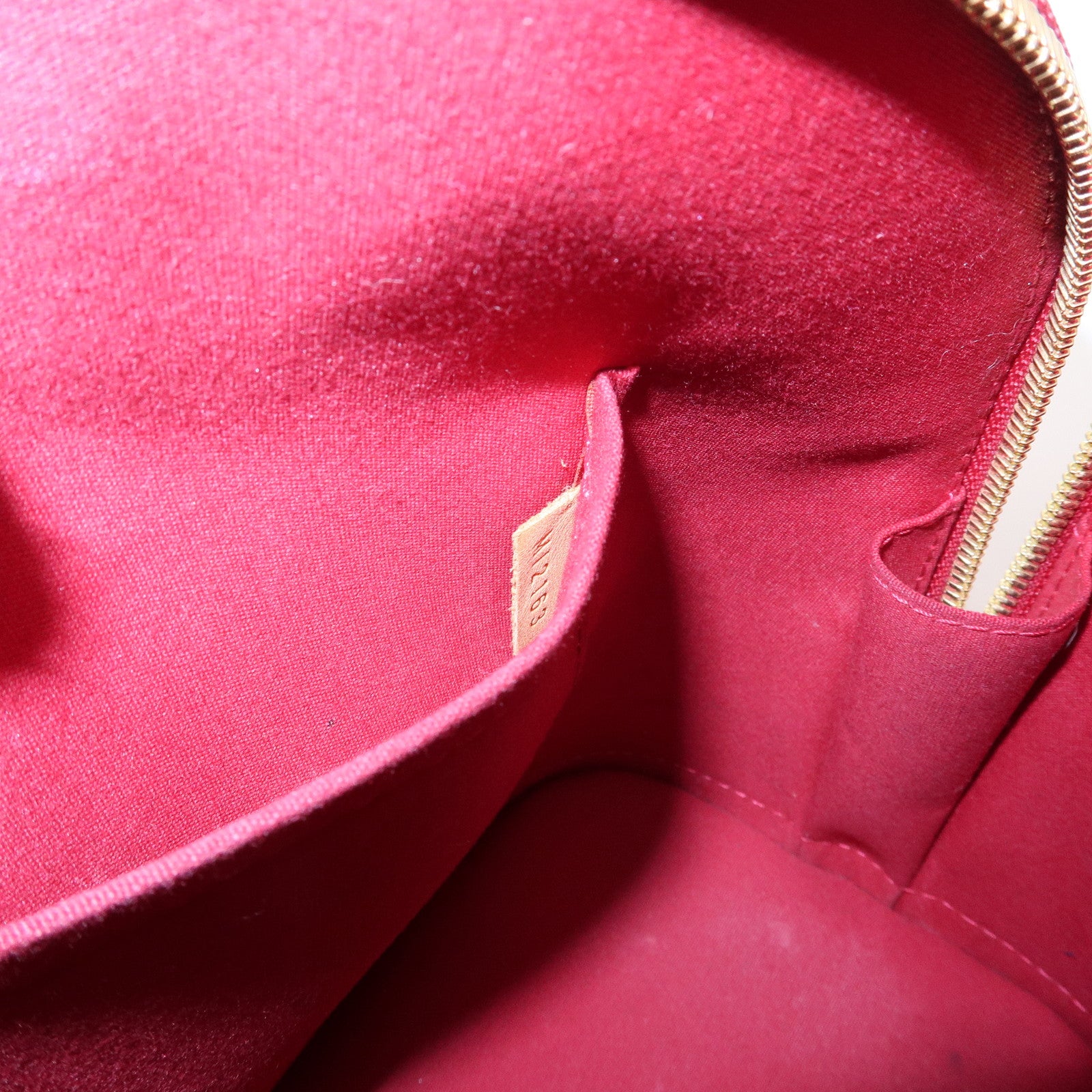 Louis Vuitton Monogram Vernis Alma PM Hand Bag Pomme d'Amour M90096