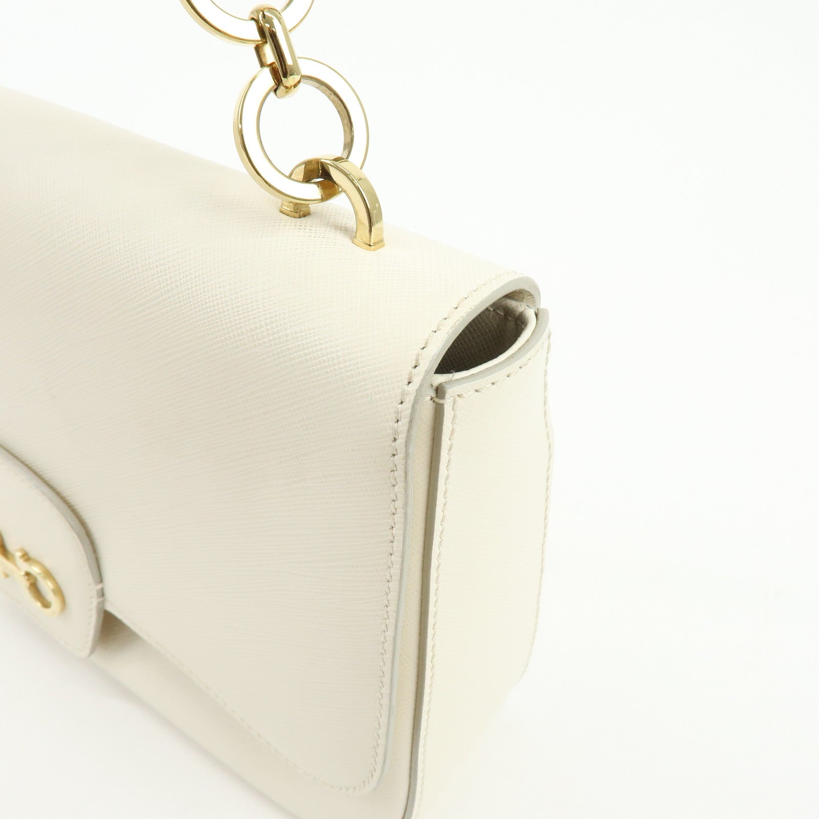 Ferragamo Gancini Leather Chain Shoulder Bag Hand Bag Ivory