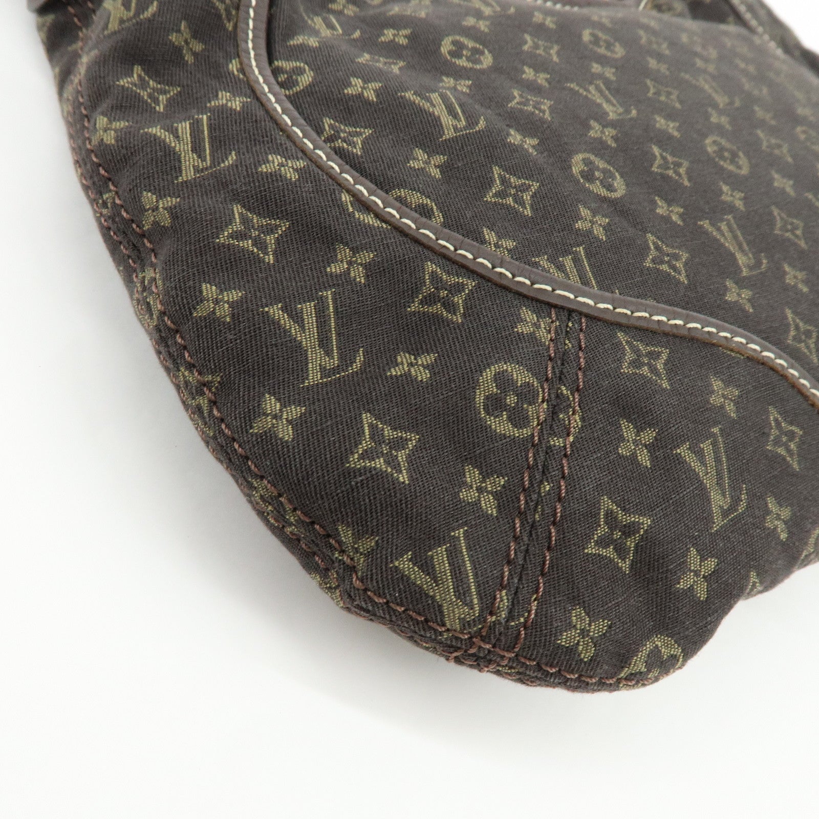 Louis Vuitton Monogram Mini Lin Manon PM Shoulder Bag Ebene M95621