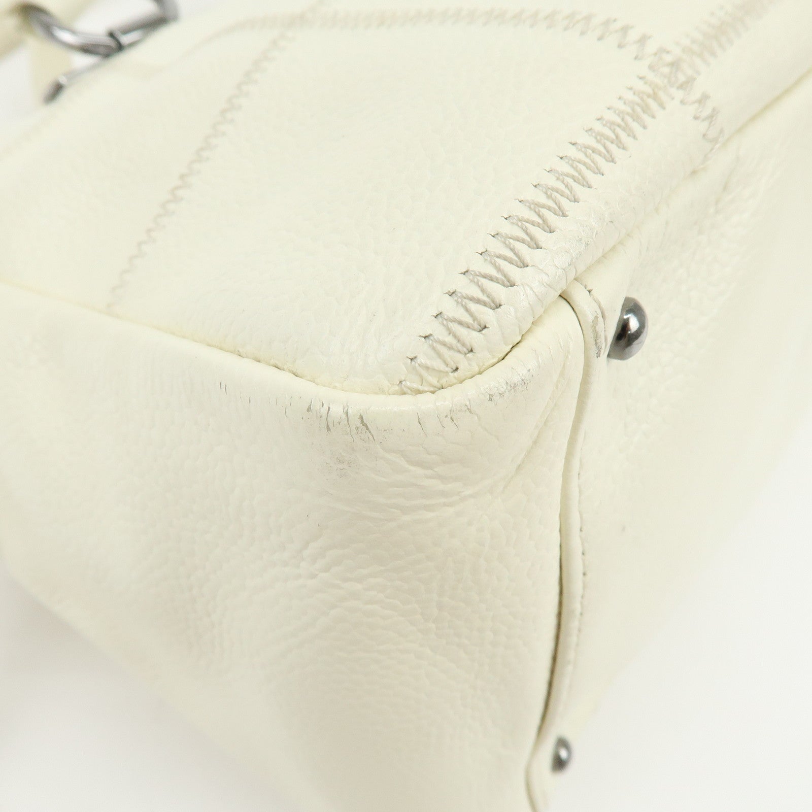 CHANEL Chocolate Bar Caviarskin Shoulder Bag Hand Bag White A26135