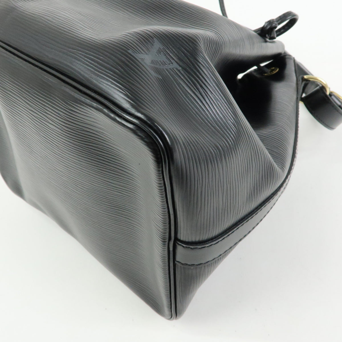 Louis Vuitton Epi Petit Noe Shoulder Bag Noir Black M44102