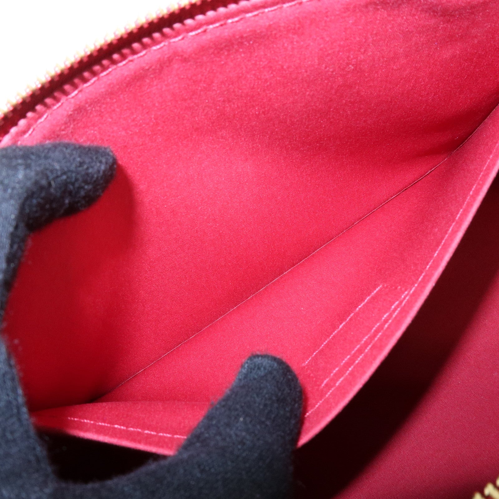 Louis Vuitton Vernis Rosewood Avenue Hand Bag Pomme D'Amour M93507