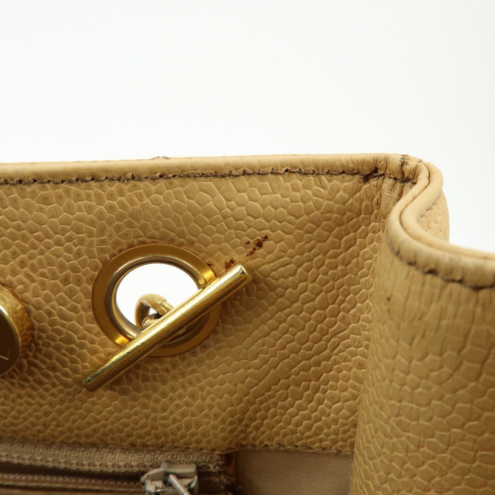 CHANEL Matelasse Caviarskin Shoulder Bag Hand Bag Beige