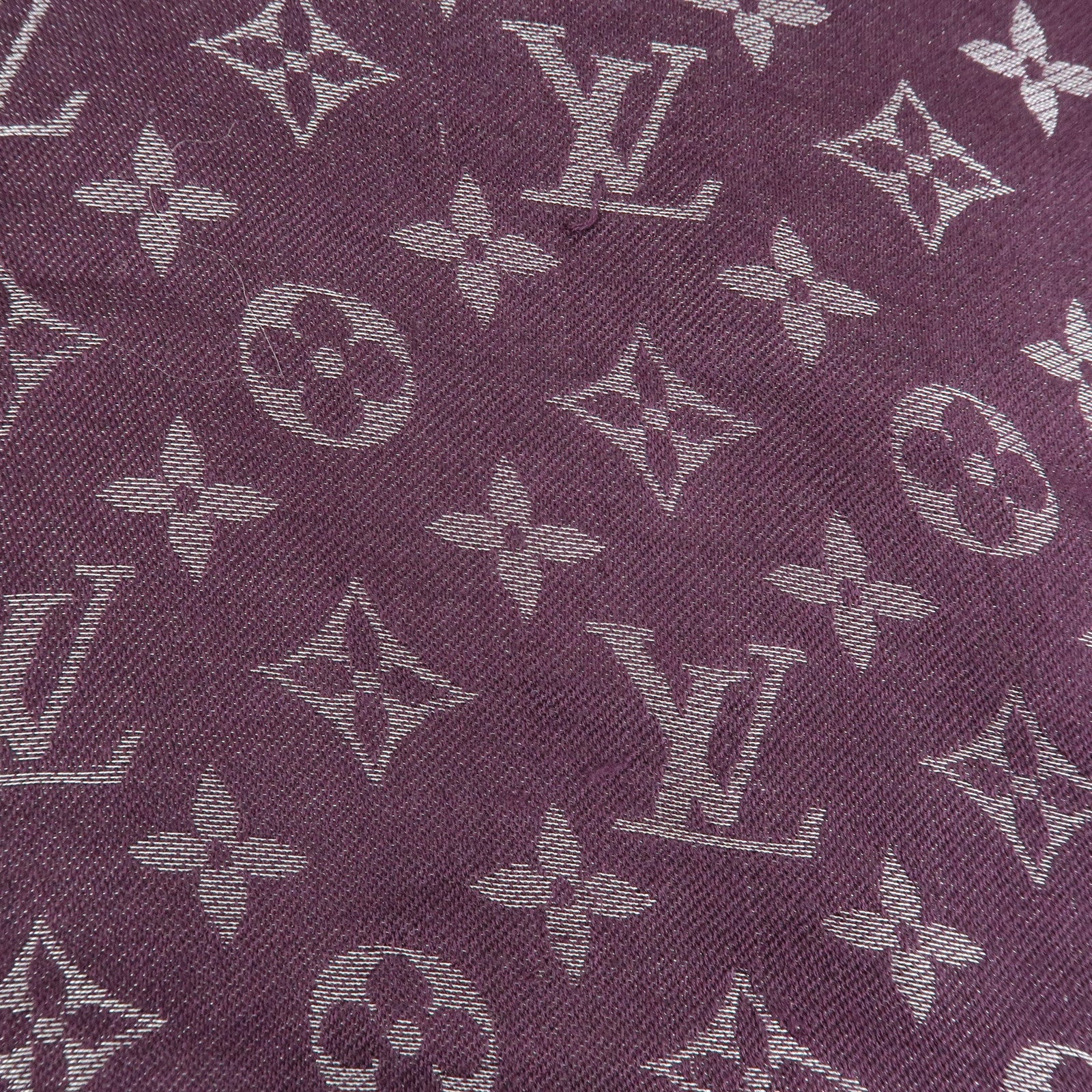 Louis Vuitton Shawl Monogram Silk Rayon Wool Scarf Amarante M75124