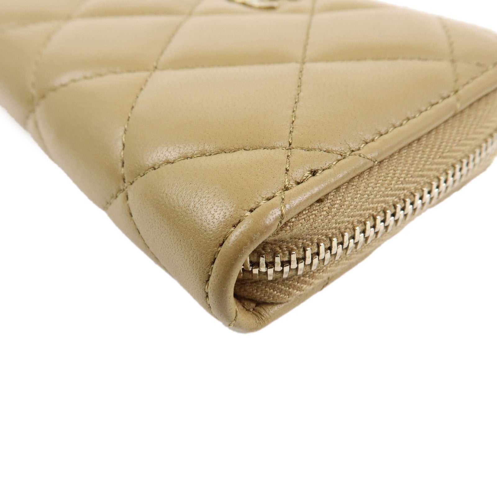 CHANEL COCO Mark Matelasse Lamb Skin Classic Zippy Coin Case AP0216