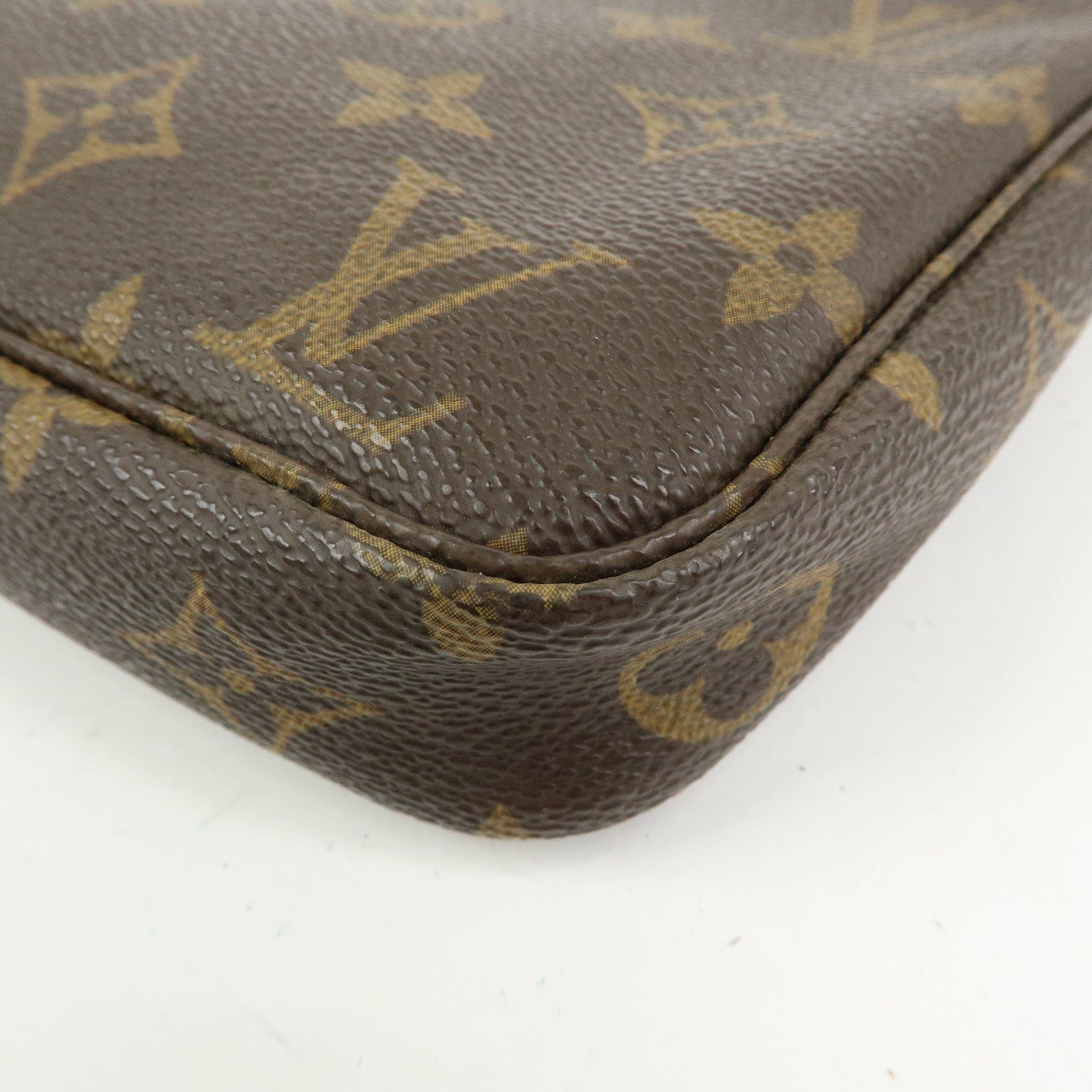 Louis Vuitton Monogram Pochette Accessoires Pouch Hand Bag Brown M51980