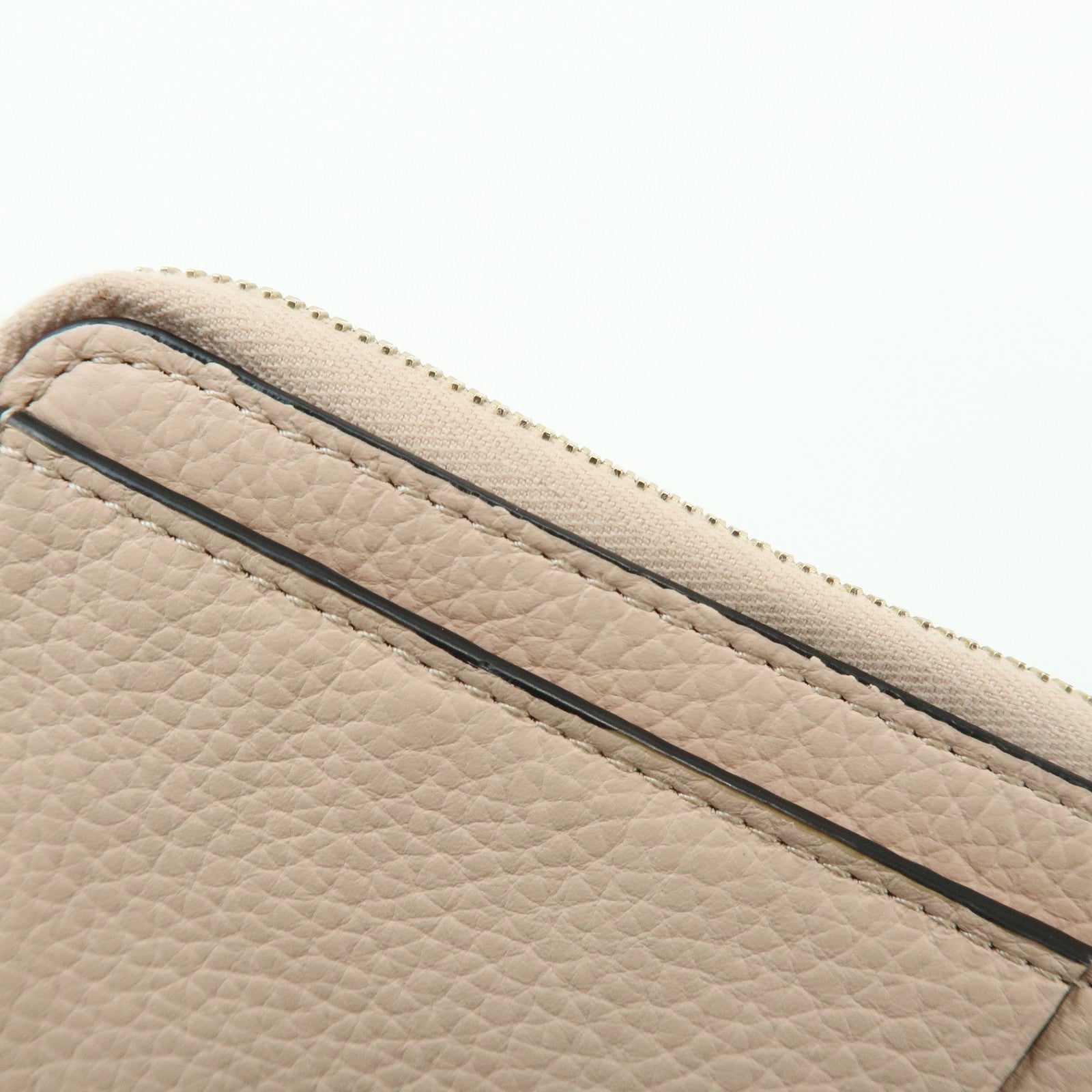 Chloe Alphabet Leather Fragment Case Coin Case Pink Beige