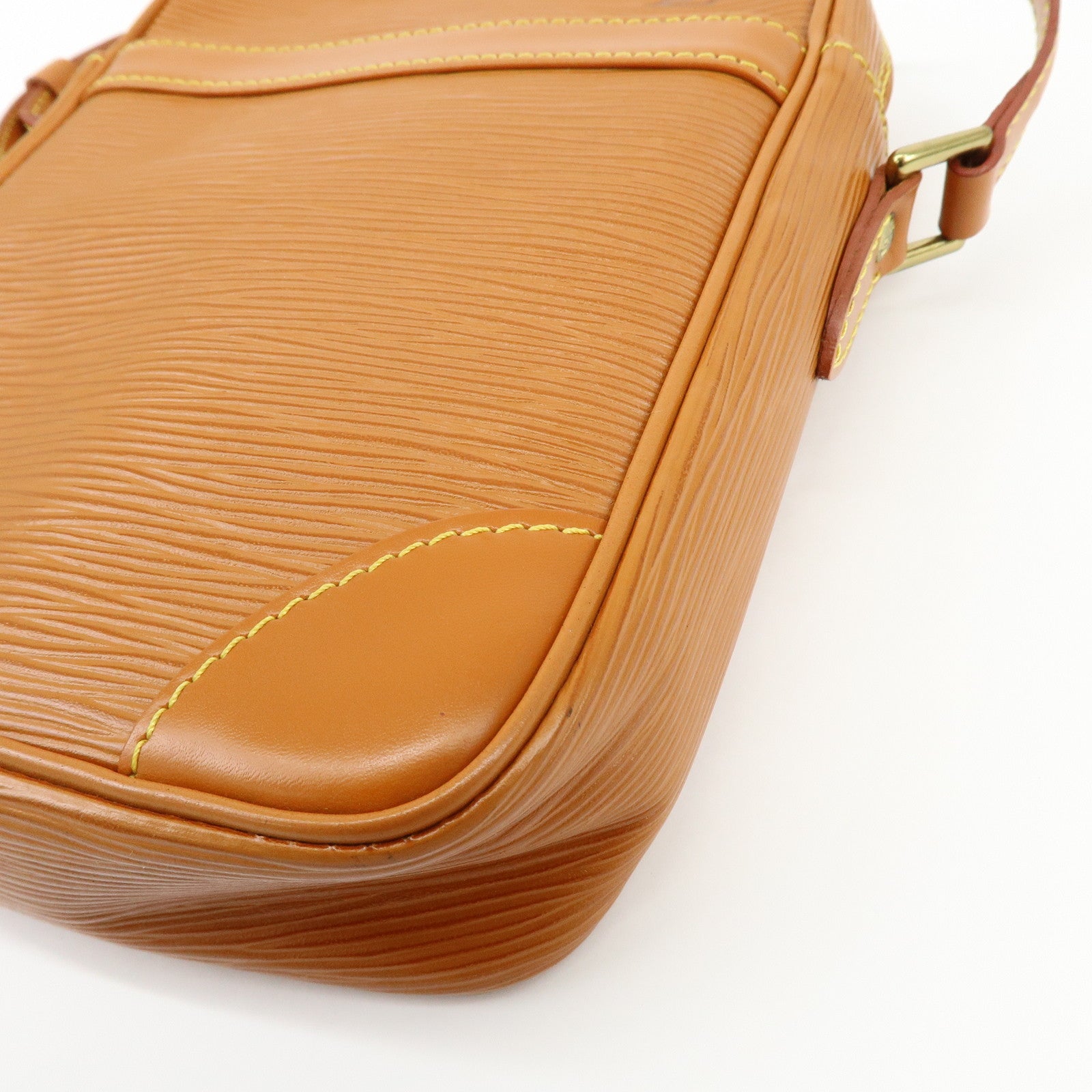 Louis Vuitton Epi Leather Danube Shoulder Crossbody Bag Kenya Brown
