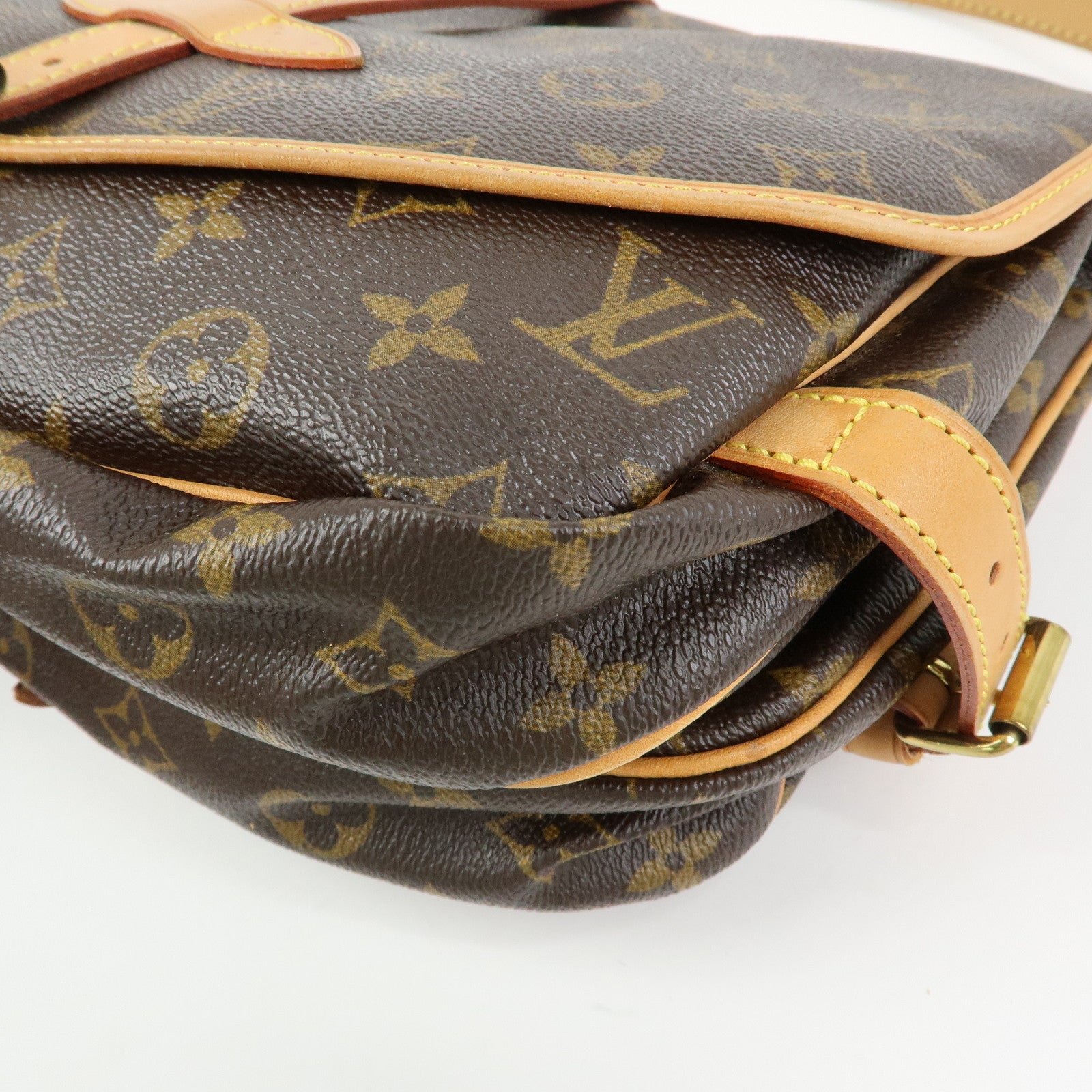 Louis Vuitton Monogram Saumur 30 Shoulder Crossbody Bag Brown M42256