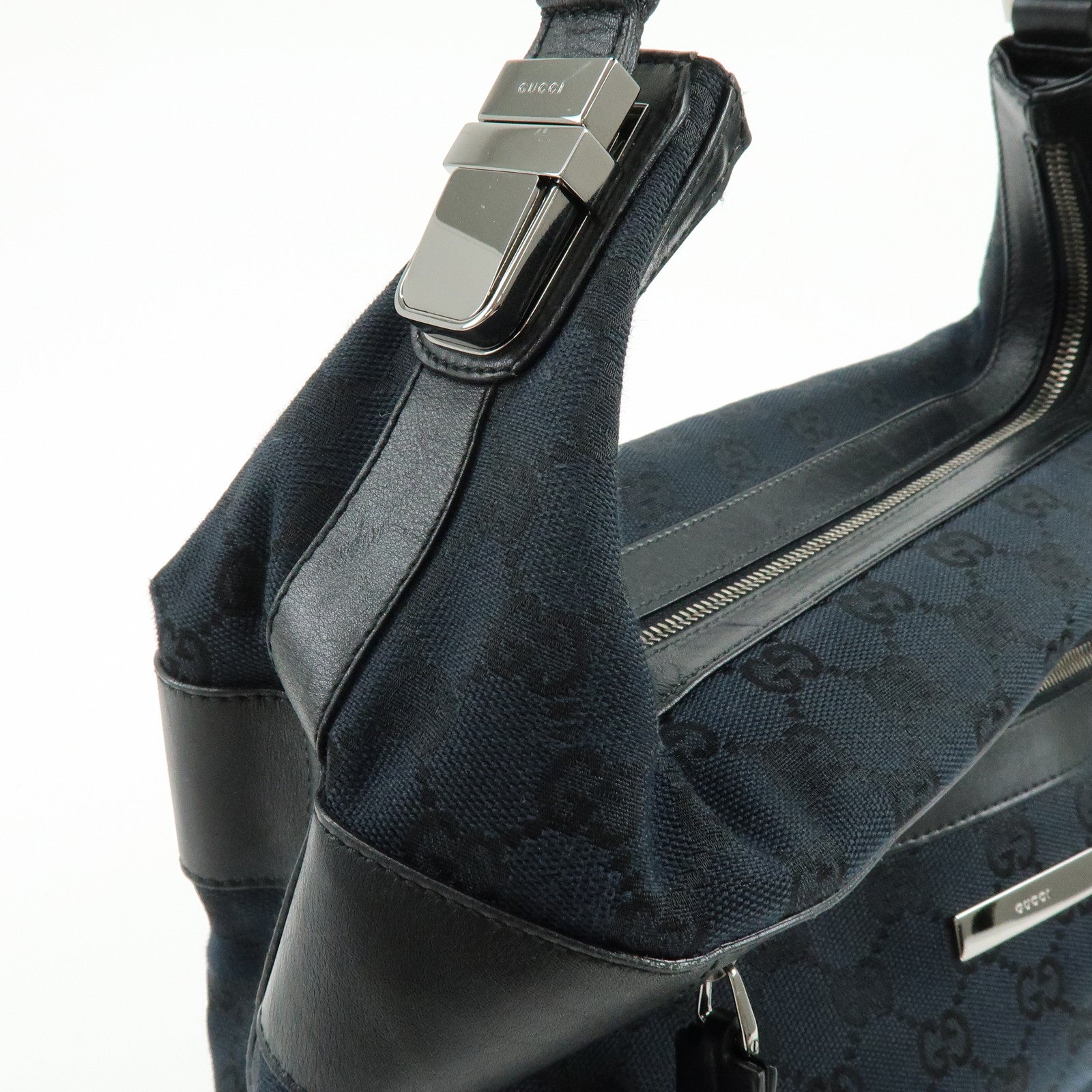 GUCCI GG Monogram Canvas Leather Shoulder Bag Black 001・4298