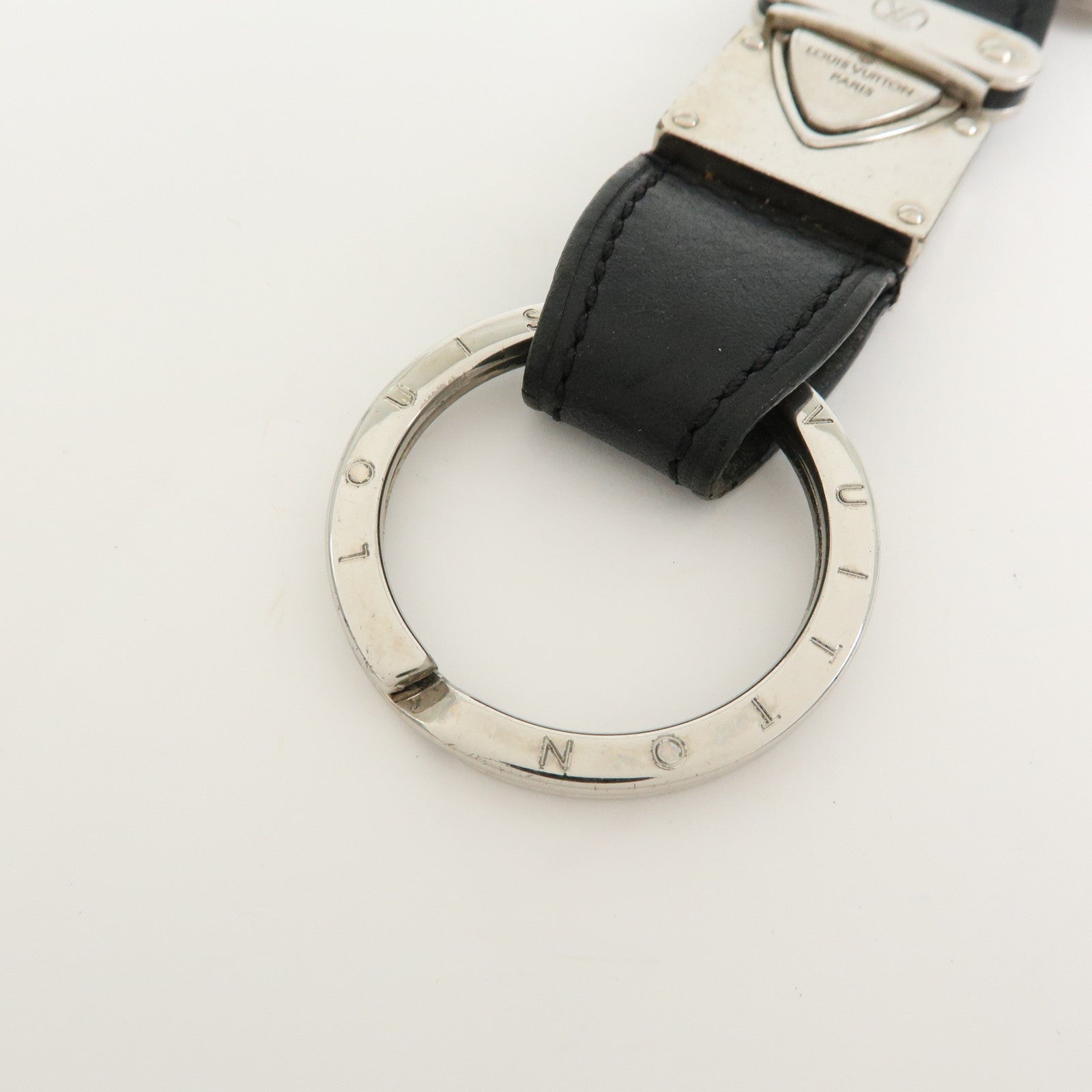 Louis Vuitton Porte Cles Valle Key Ring Key Chain Black M85034