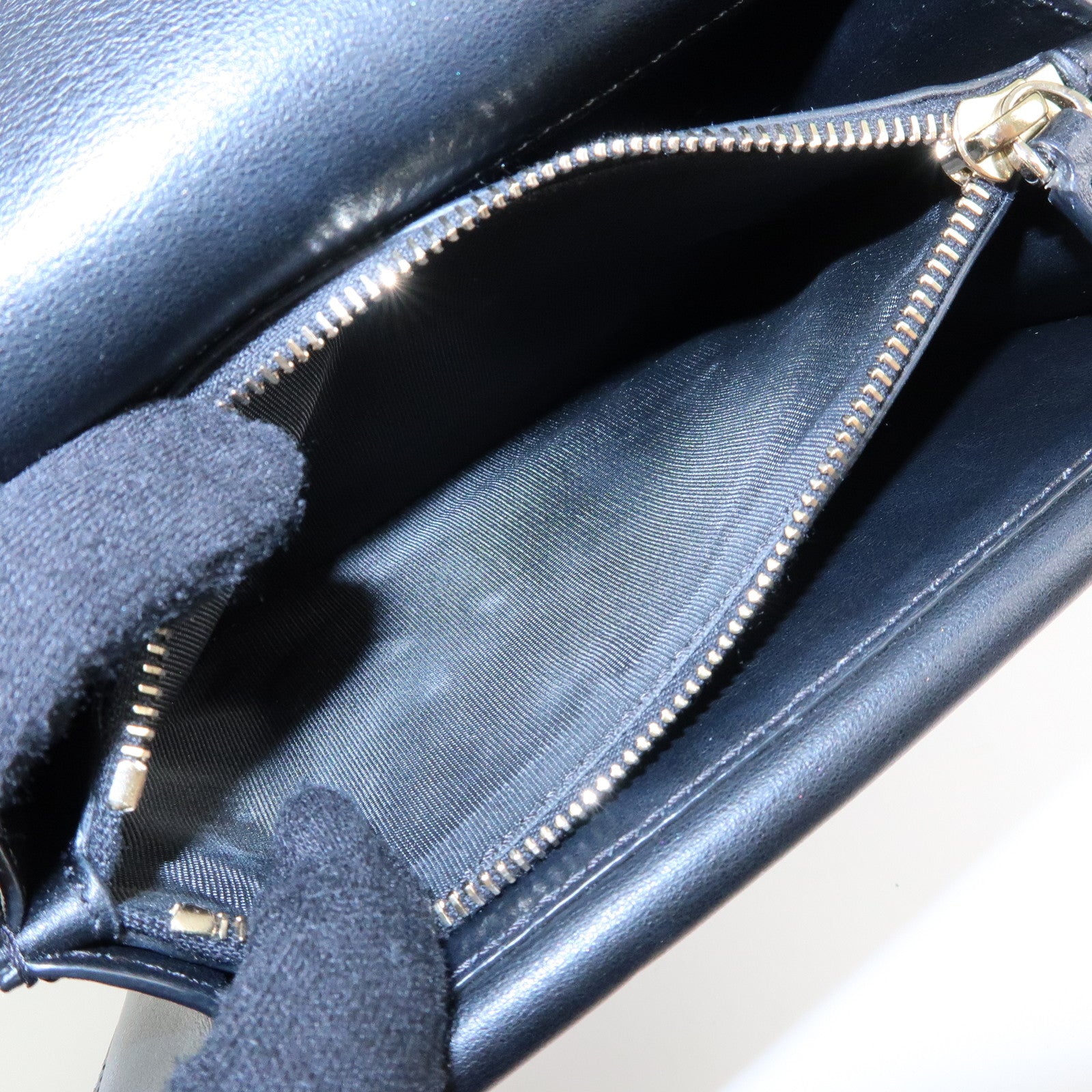 VALENTINO Garavani V Logo Walk Leather Chain Shoulder Hand Bag Black