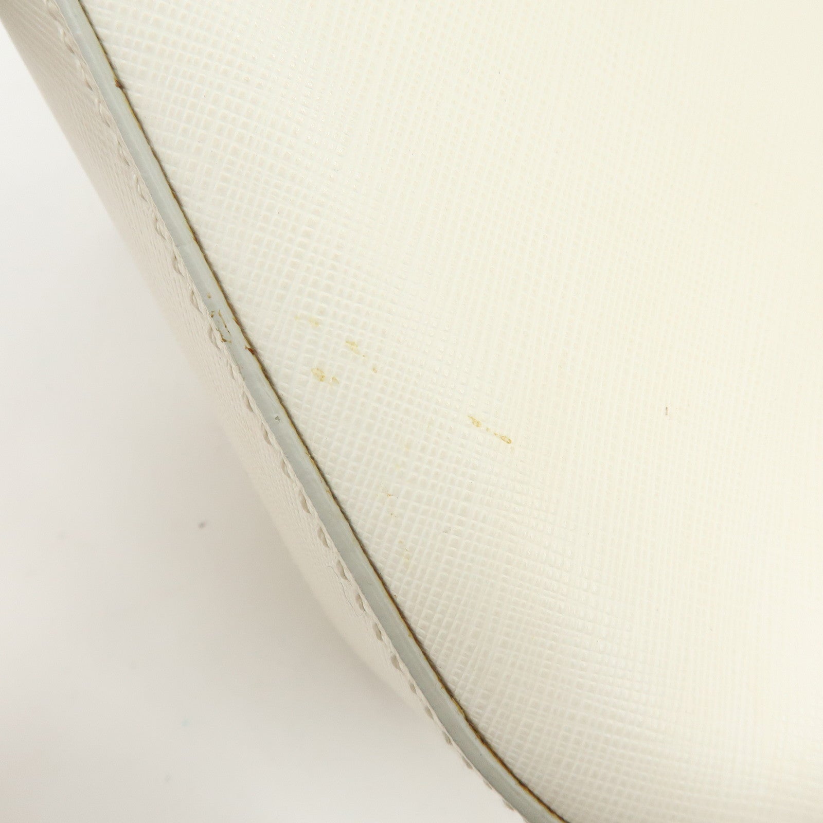 Ferragamo Gancini Leather Chain Shoulder Bag Hand Bag Ivory