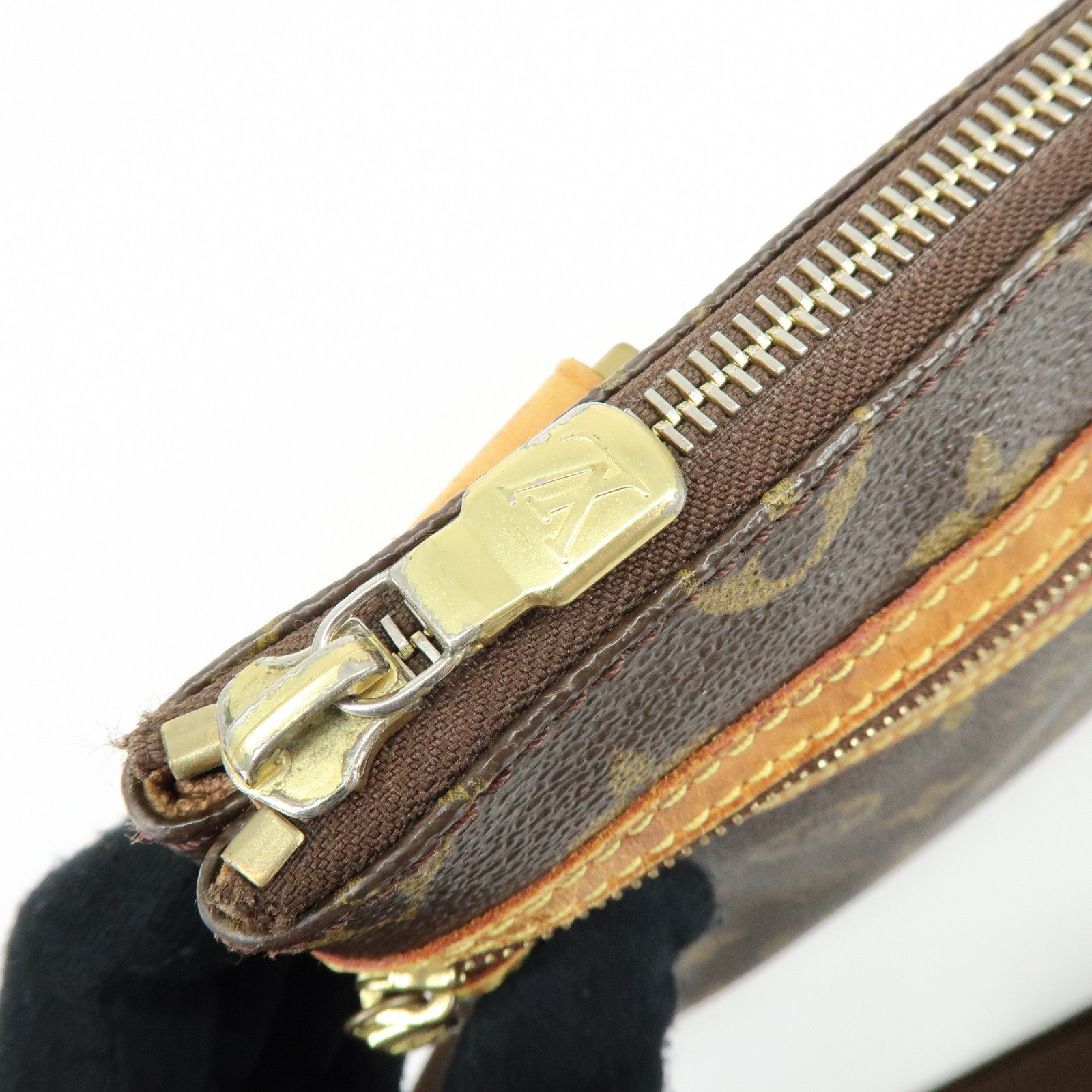 Louis Vuitton Monogram Pochette Bosphore Shoulder Bag Brown M40044