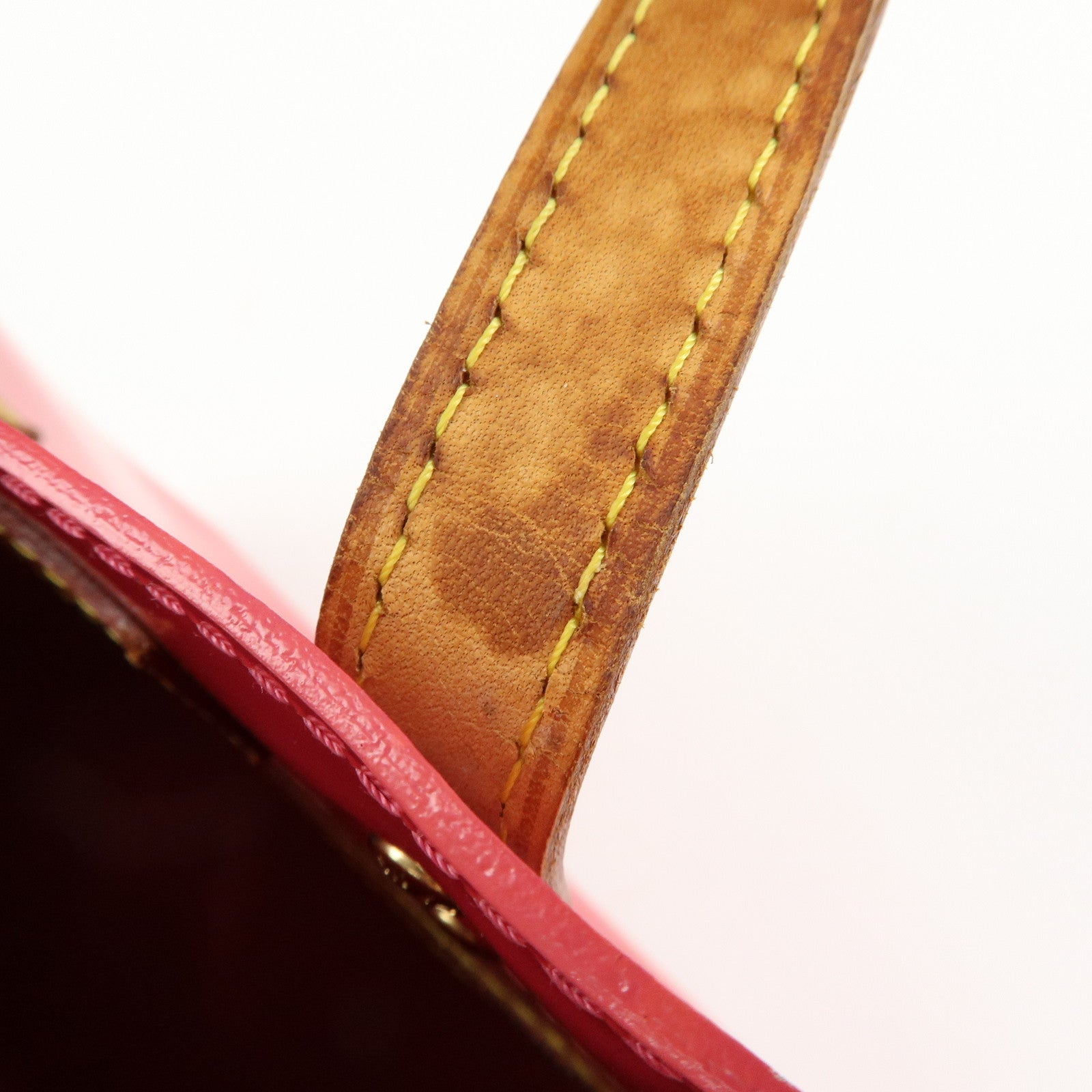 Louis Vuitton Monogram Vernis Reade PM Hand Bag Framboise M9132F