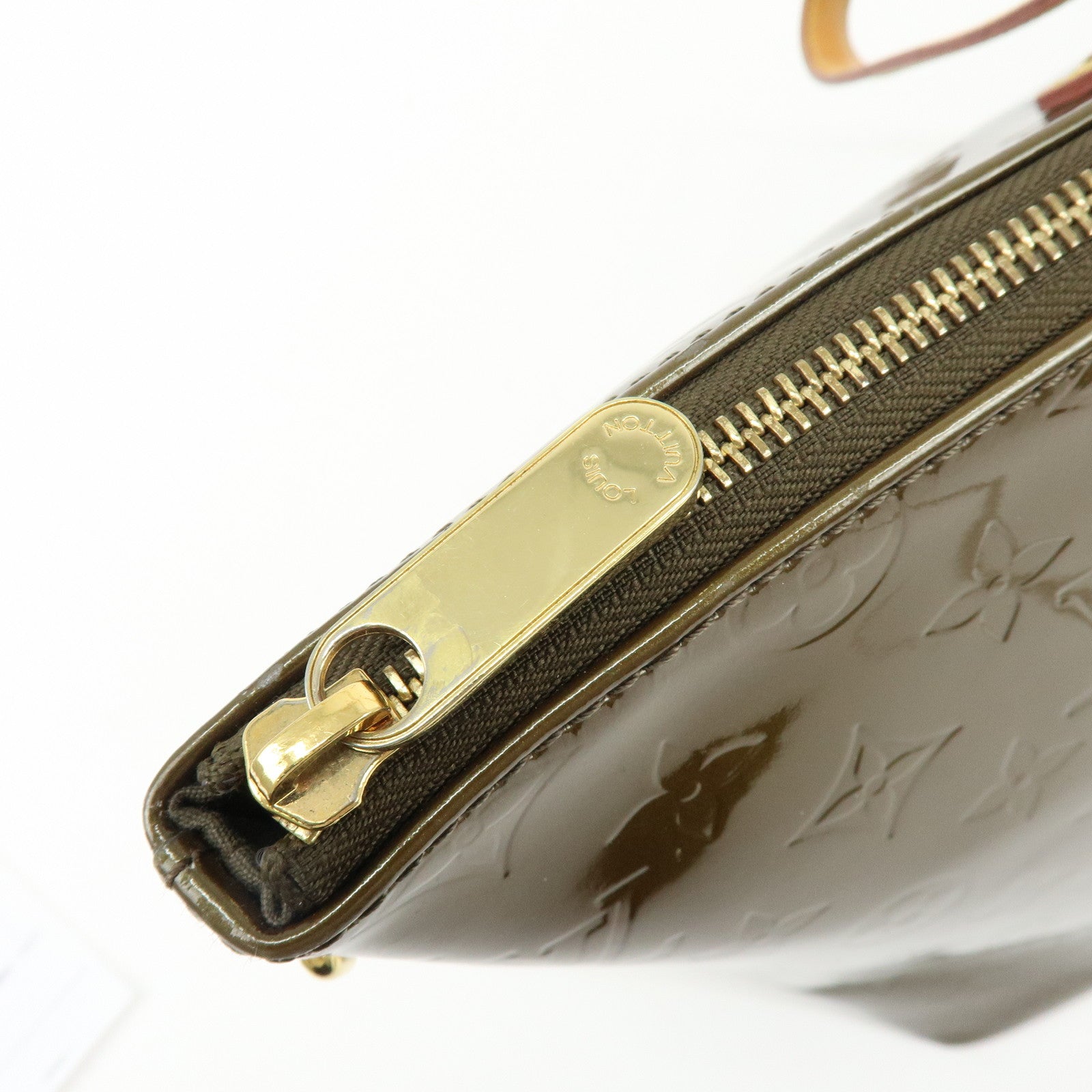 Louis Vuitton Monogram Vernis Bellevue GM Tote Bag Vert Bronze M93674