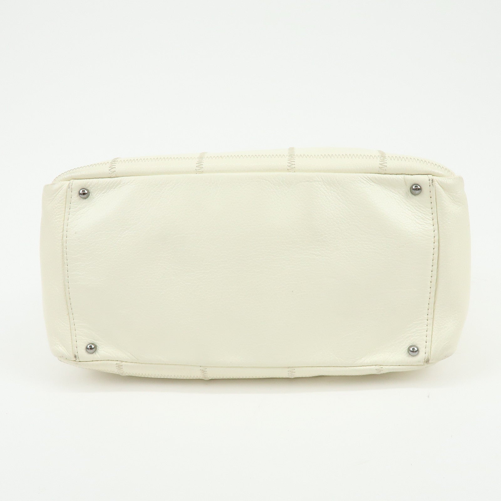 CHANEL Chocolate Bar Caviarskin Shoulder Bag Hand Bag White A26135