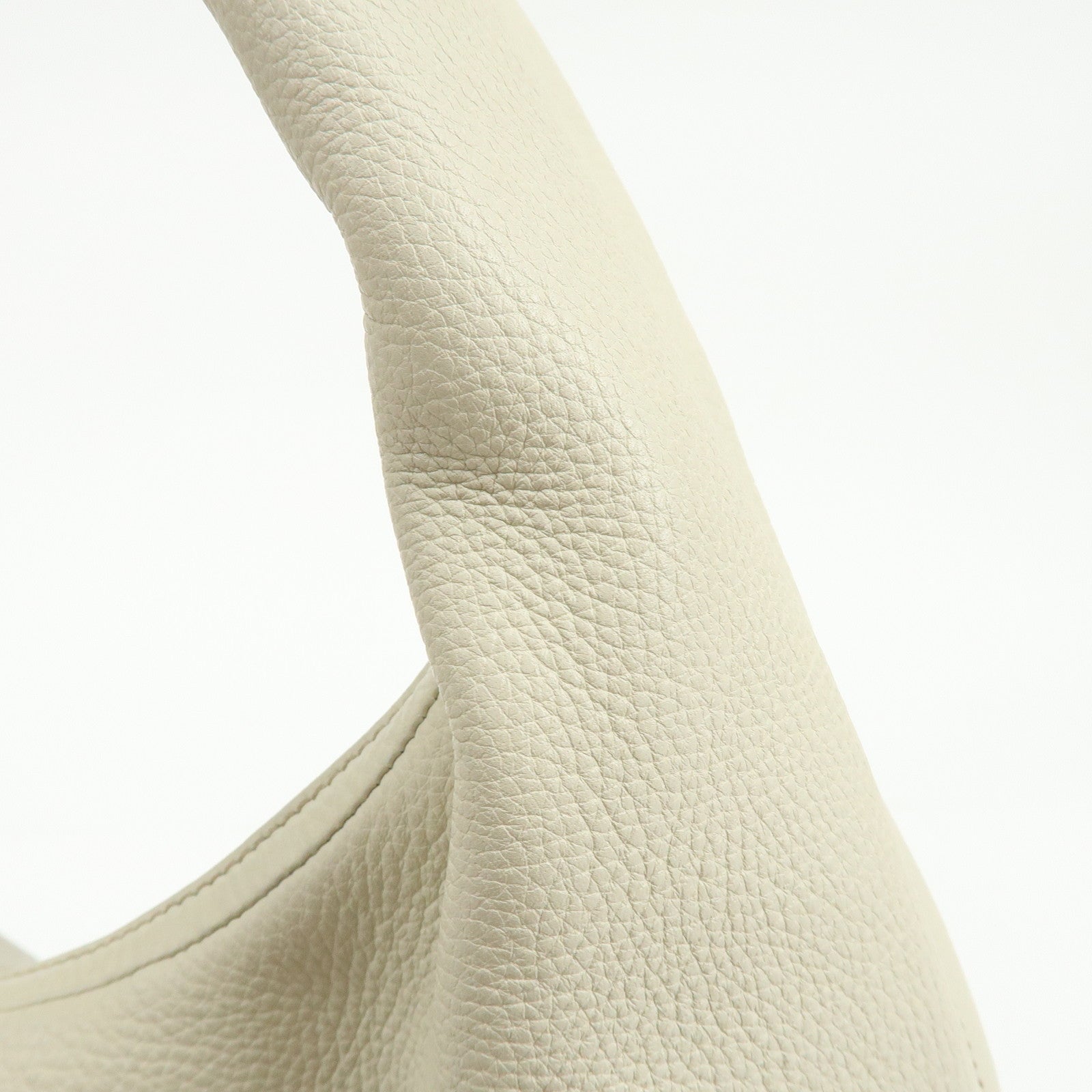 GUCCI SOHO Interlocking G Leahter Shoulder Bag White 282304