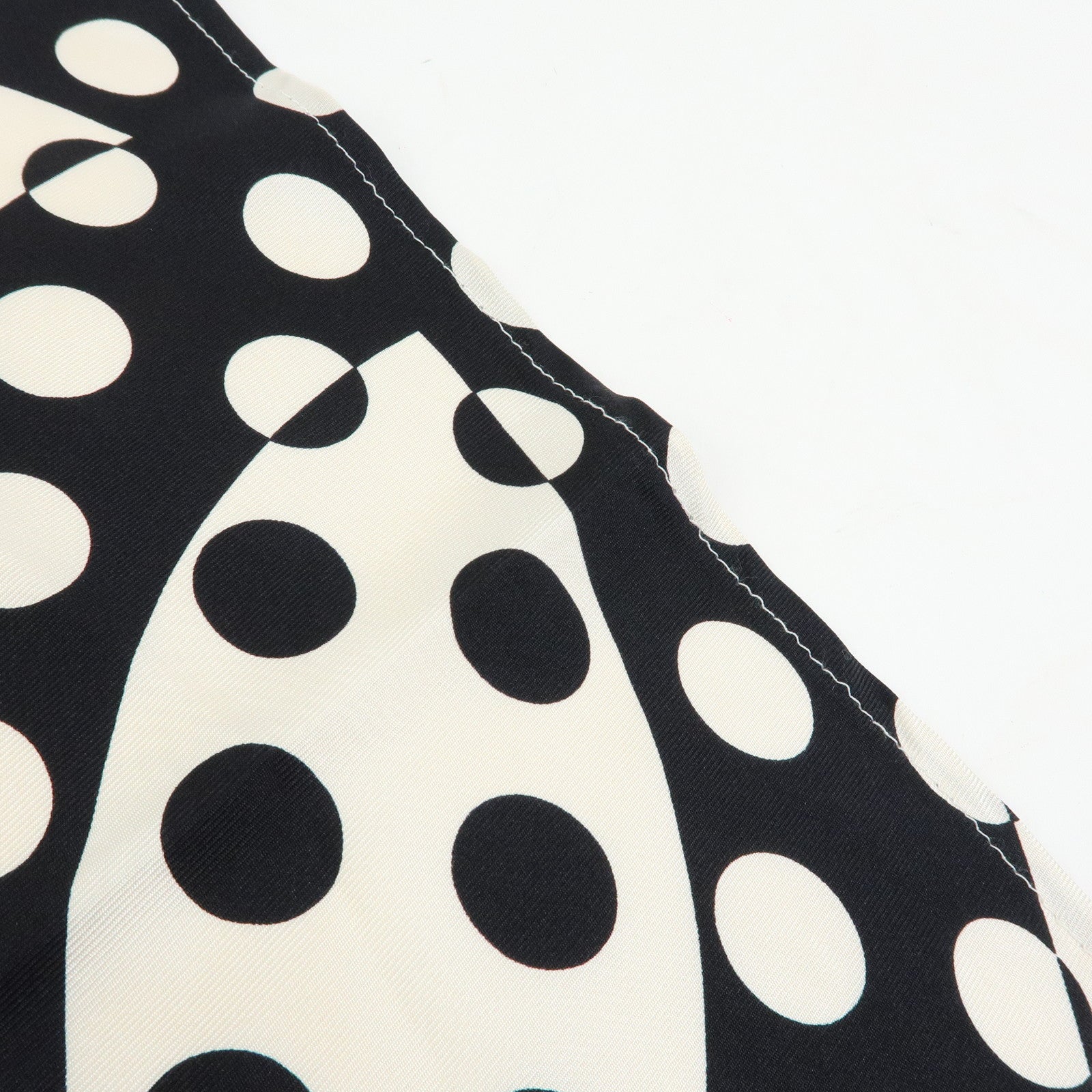 CHANEL COCO Mark Silk 100% Scarf Dot Pattern Clover Ivory Black