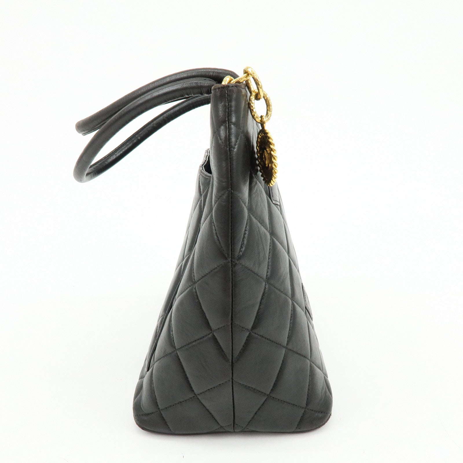 CHANELMatelasse COCO Mark Lambskin Medallion Tote Bag Black A01804