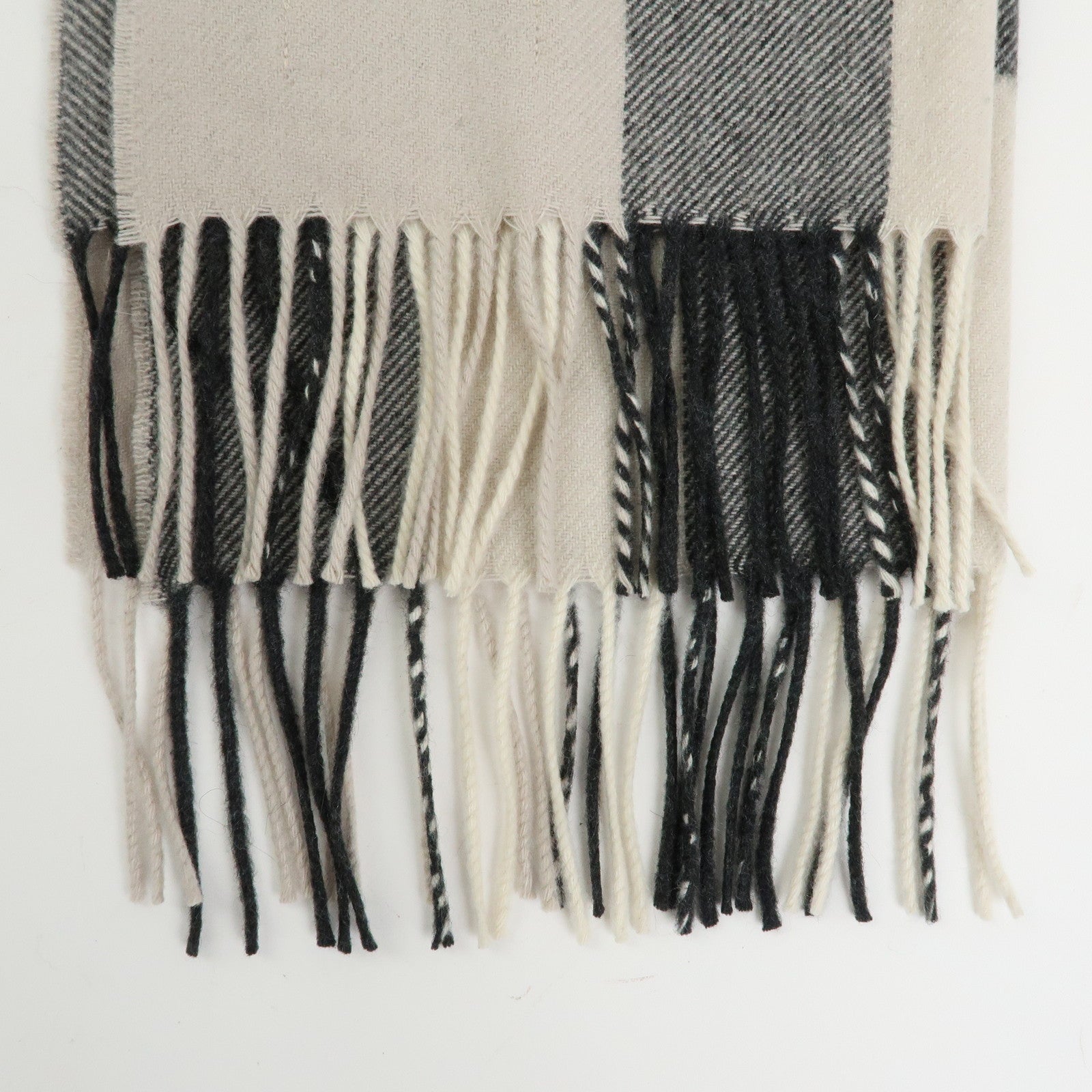 BURBERRY Lot of 2 Cashmere 100% Scarf Shawl Nova Plaid Grey Off White