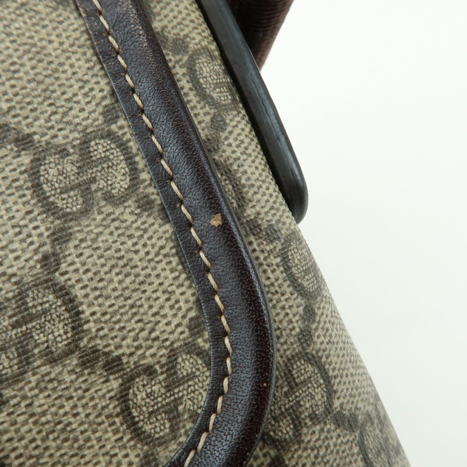 GUCCI GG Supreme Leather Shoulder Crossbody Bag Beige Brown 223666