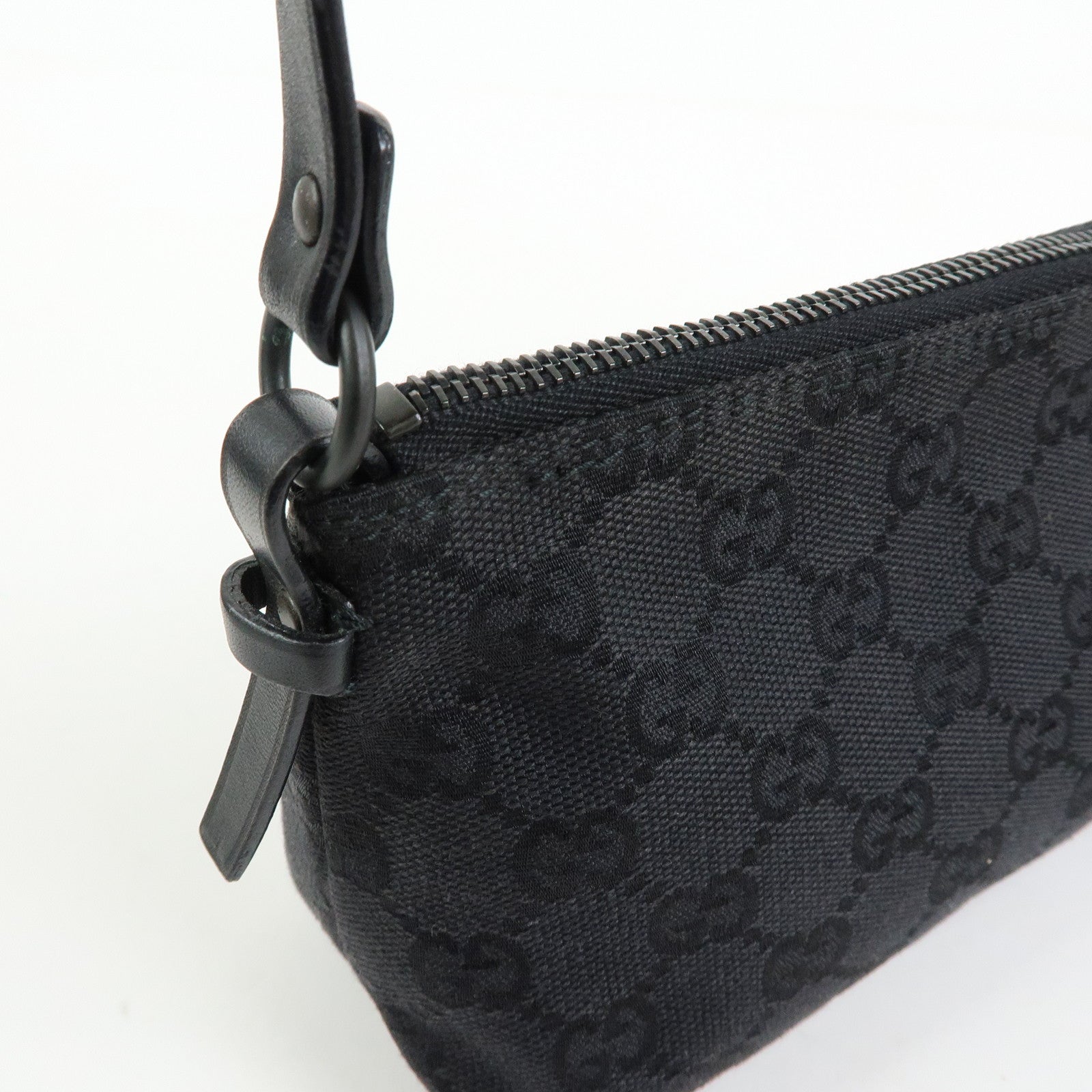 GUCCI GG Canvas Leather Hand Bag Accessory Pouch Black 103399