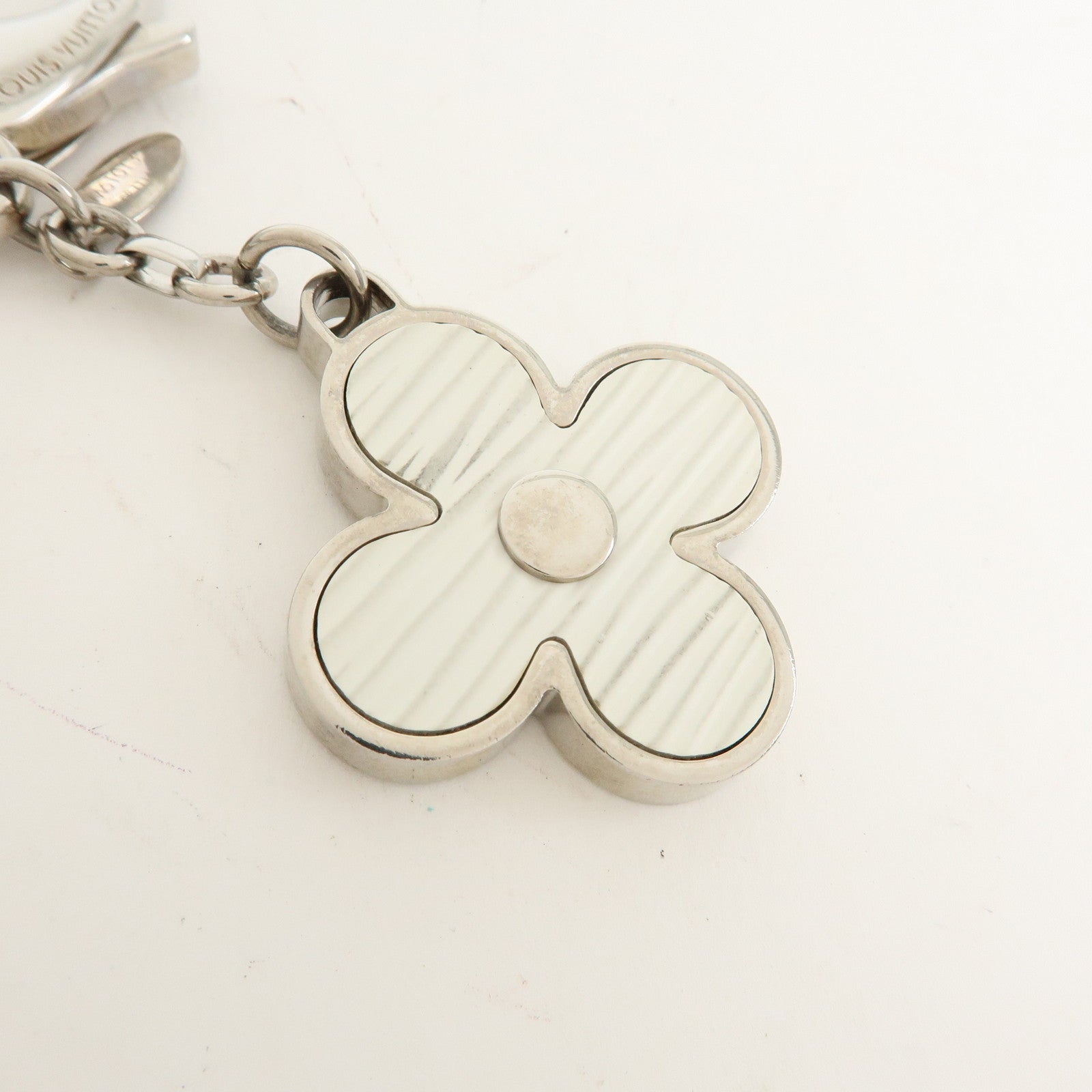 Louis Vuitton Epi Limy Metal Bag Charm Key Ring Silver Pink M61013