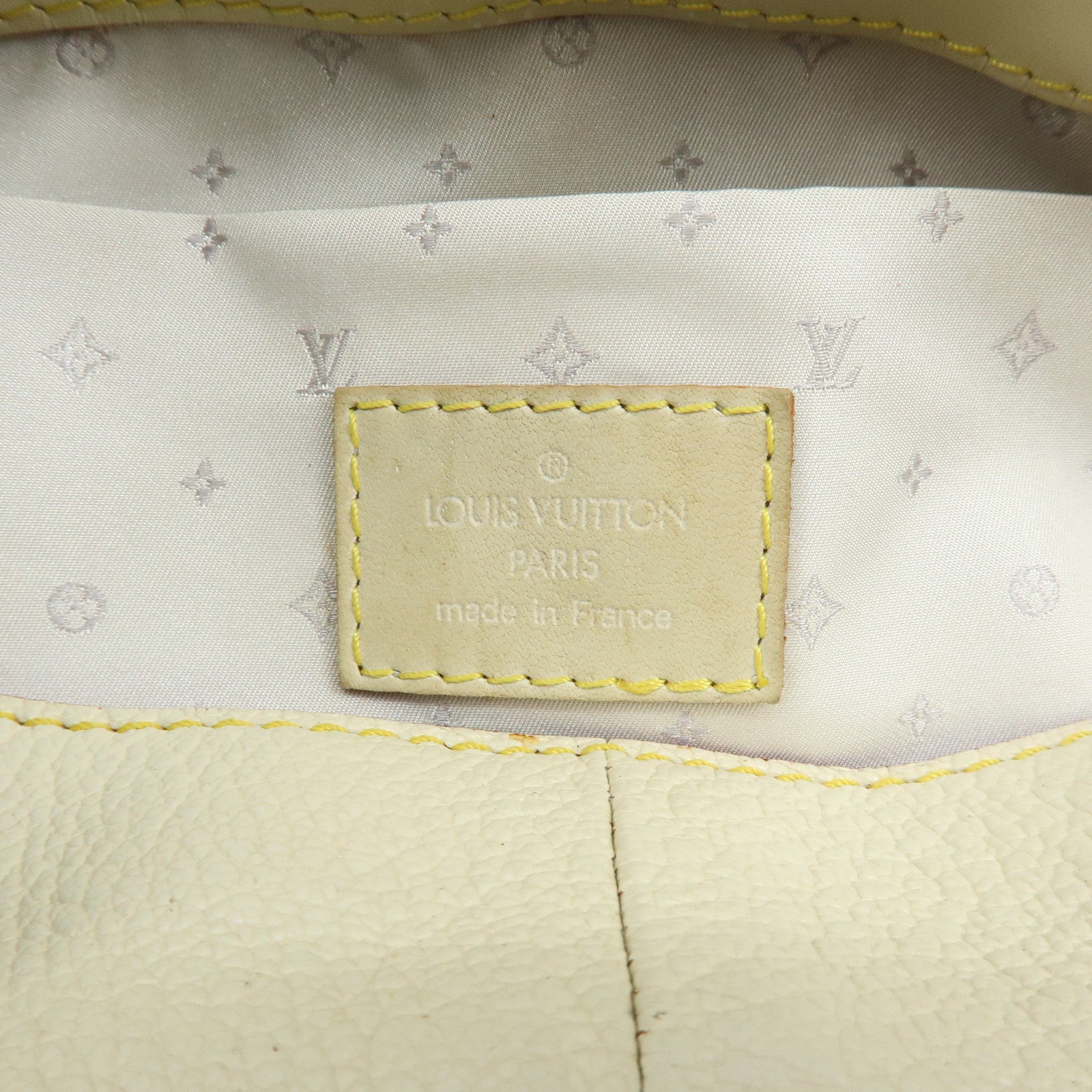 Louis Vuitton Suhari Impetueux Leather Shoulder Bag Blanc M91858