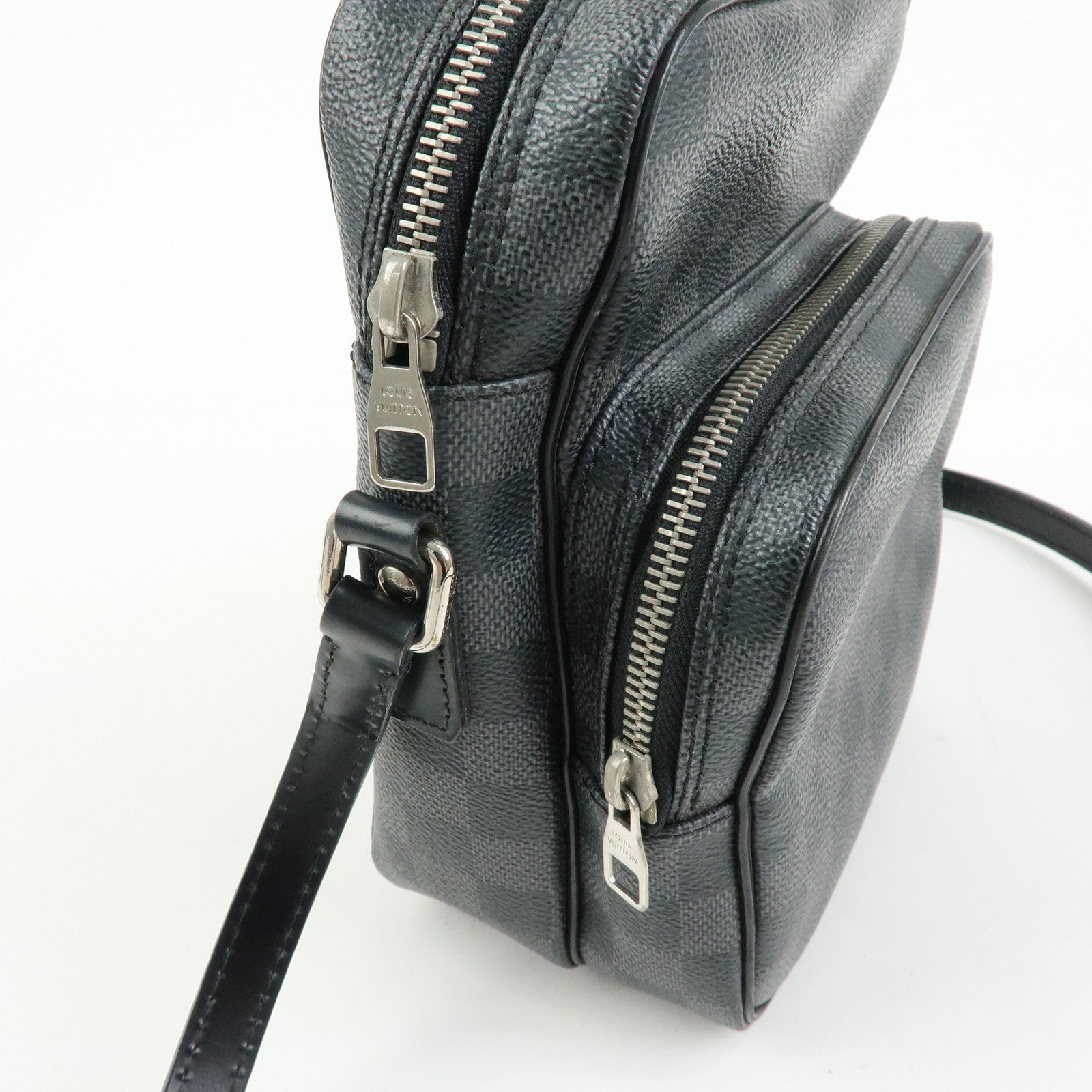 Louis Vuitton Damier Graphite Rem Shoulder Bag Black N41446
