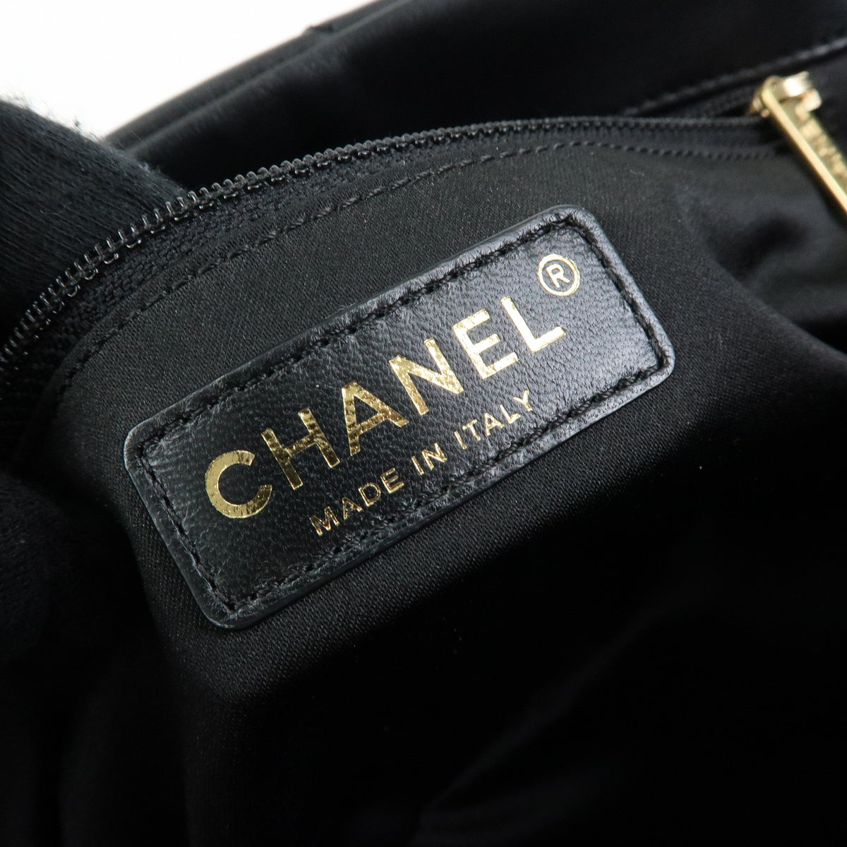 CHANEL Calf Skin V Stich Shevron Chain Shoulder Bag Tote Bag Black
