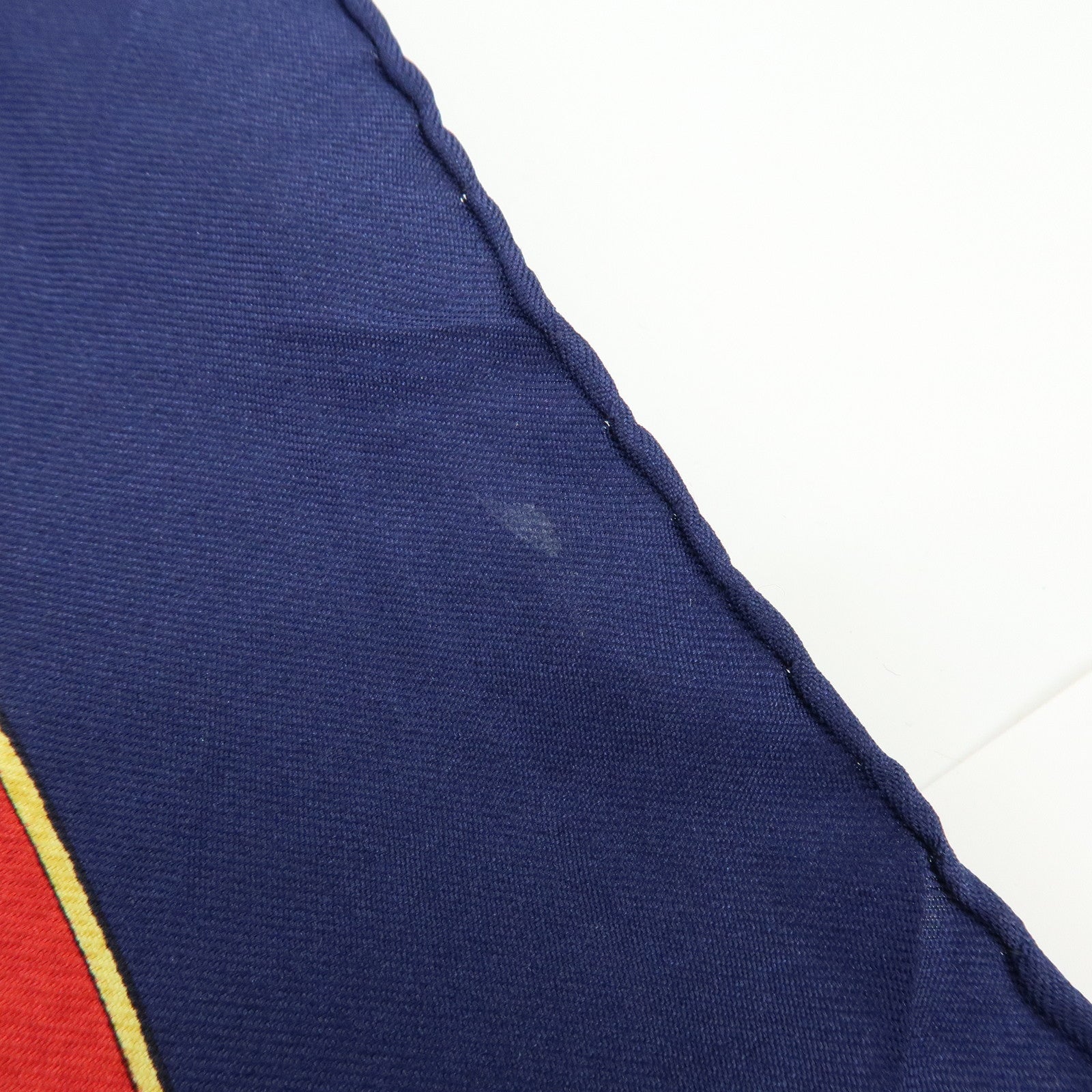 HERMES Carre 90 Silk 100% Scarf Qu'importe le flacon Navy White