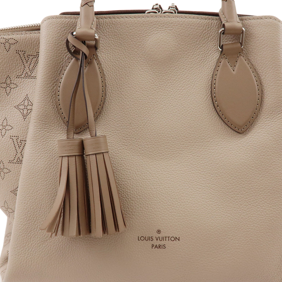 Louis Vuitton Monogram Mahina Omeah Leather 2Way Hand Bag Galet M55031