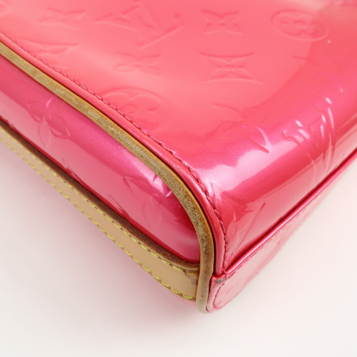 Louis Vuitton Monogram Vernis Sullivan Vertical Fuchsia Pink M91259