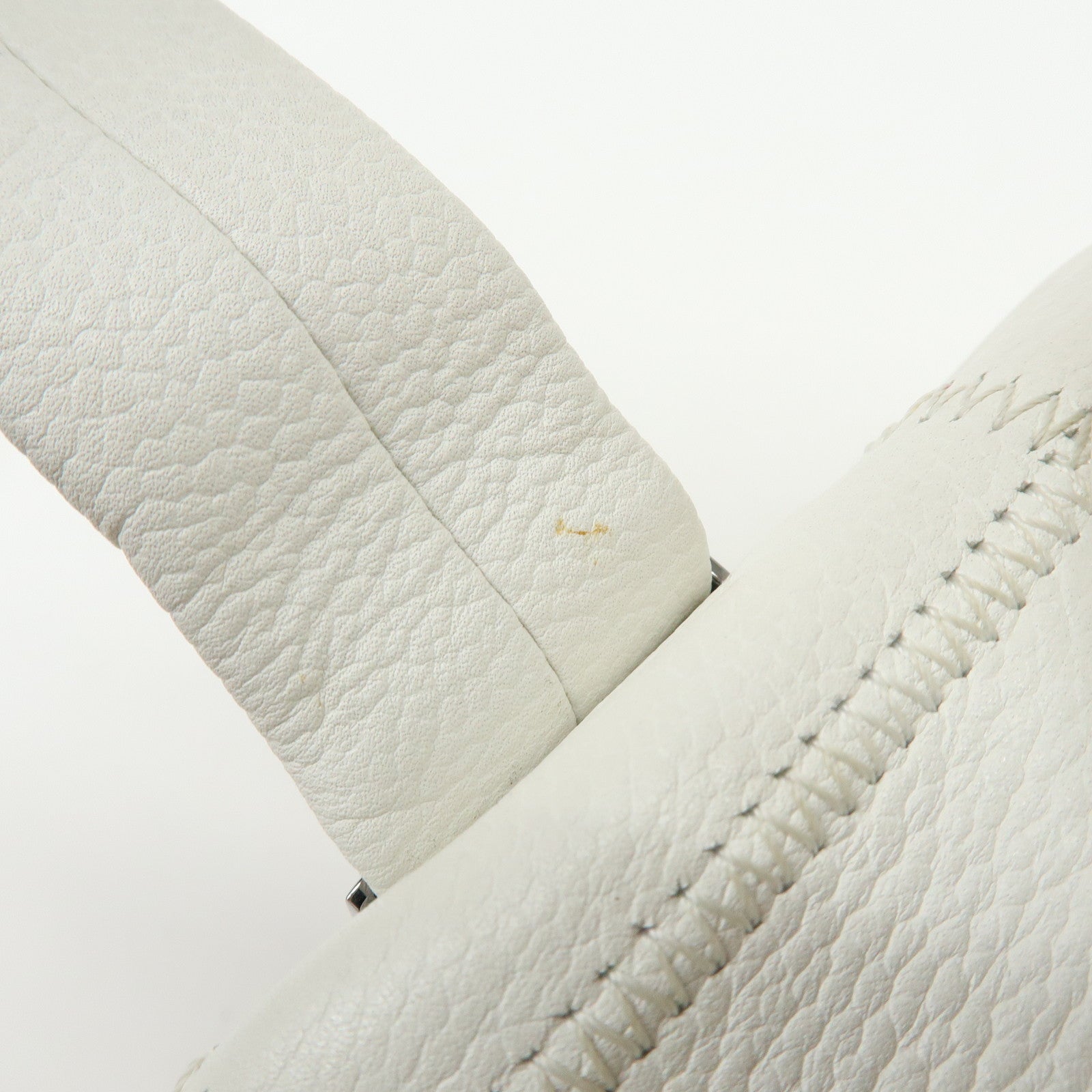 CHANEL Chocolate Bar COCO Mark Caviarskin Hand Bag Tote Bag White