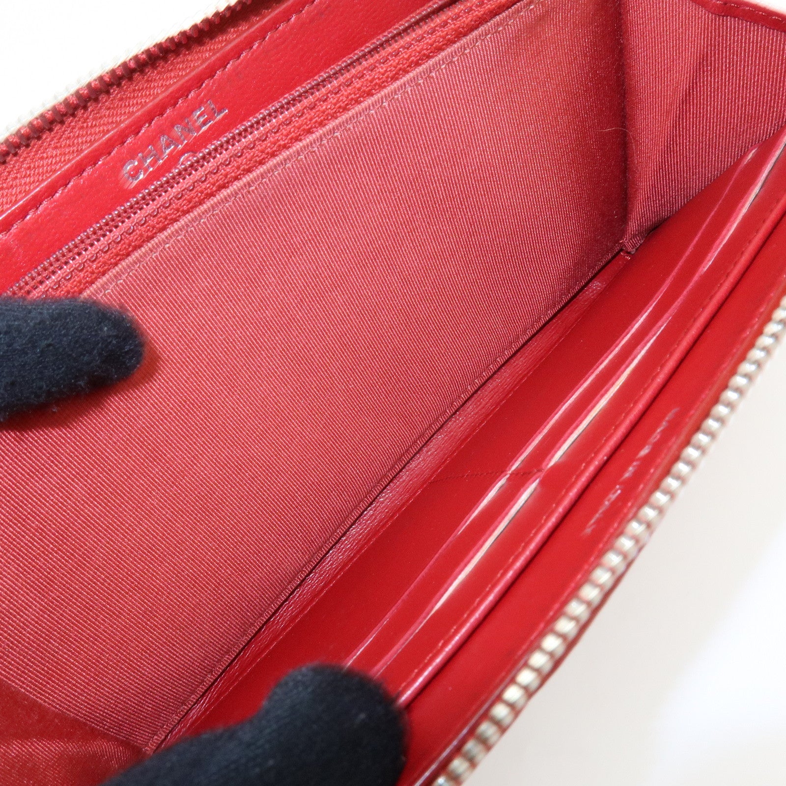 CHANEL COCO Mark Matelasse Round Zippy Long Wallet Red A50097