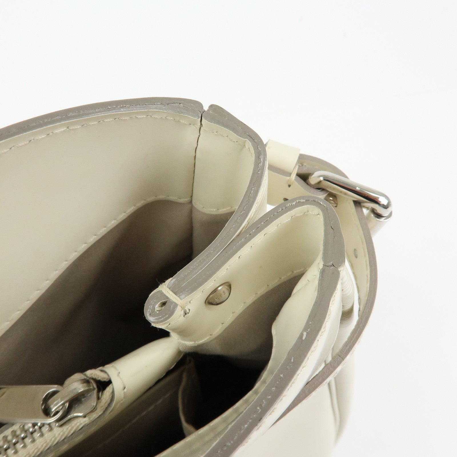 Louis Vuitton Epi Passy PM Hand Bag Tote Bag Ivoire Ivory M5926J