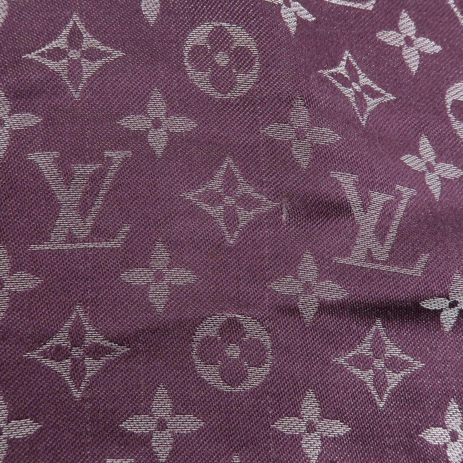 Louis Vuitton Shawl Monogram Silk Rayon Wool Scarf Amarante M75124