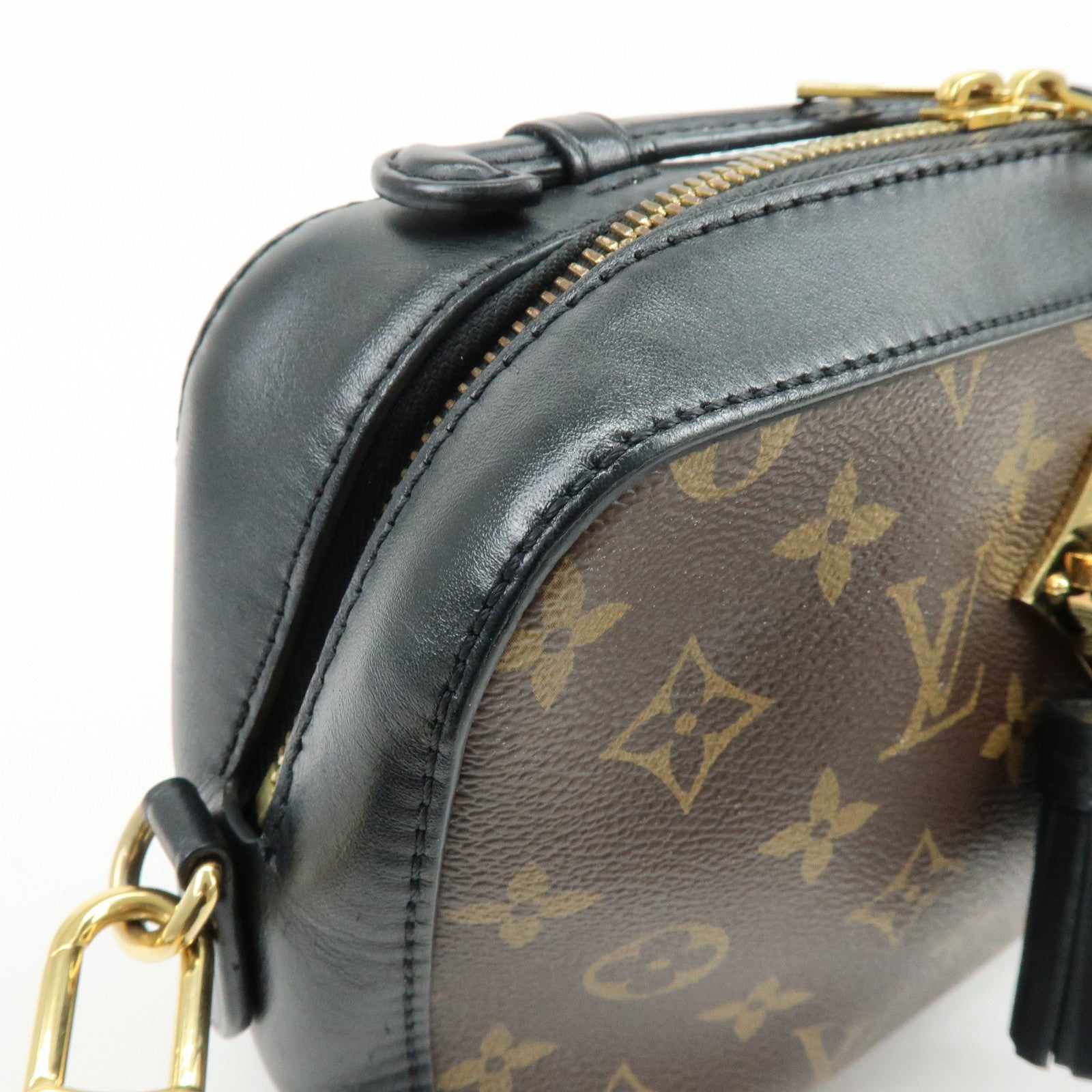 Louis Vuitton Monogram Saintonge Shoulder Bag Crossbody Bag Noir M43555