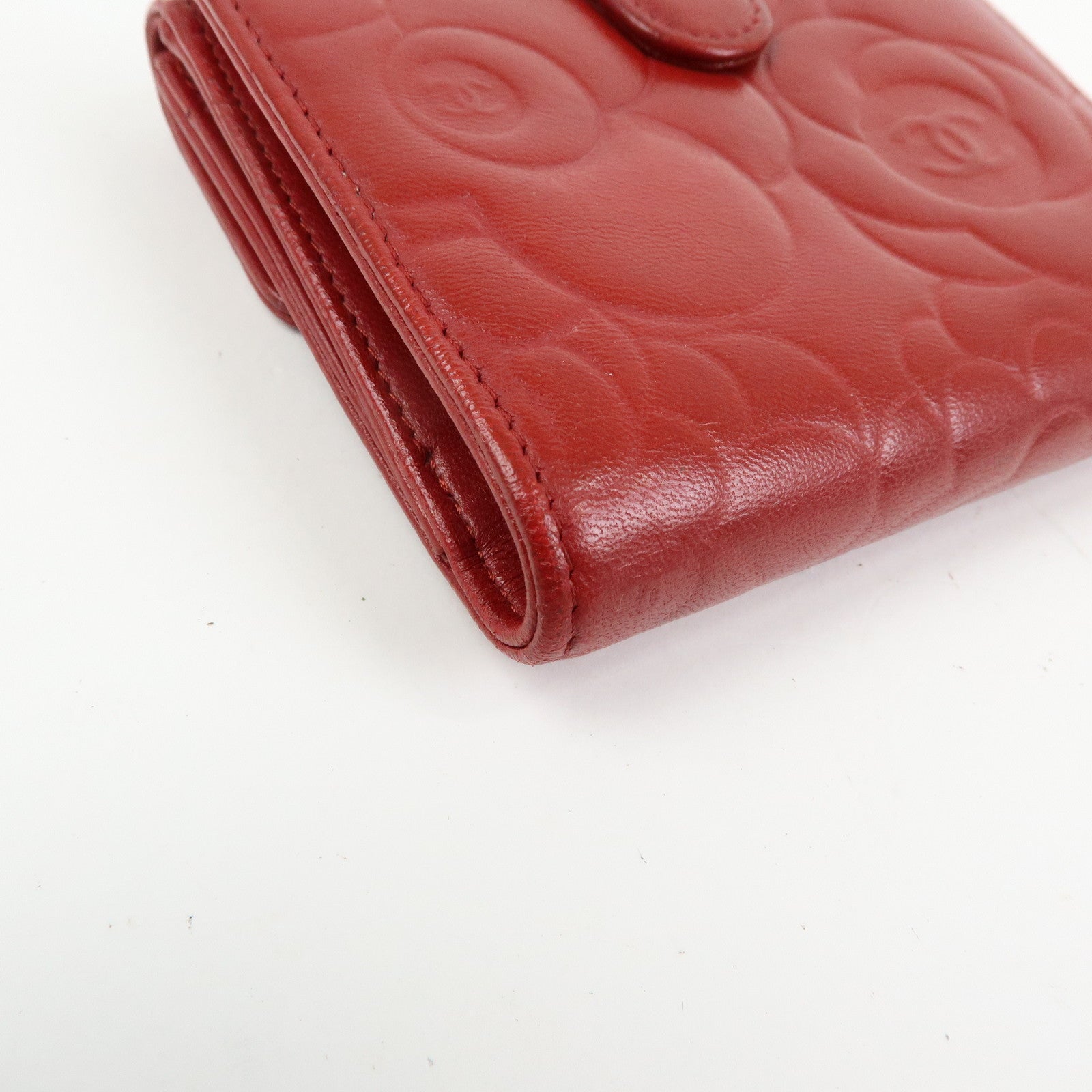 CHANEL Camellia COCO Mark Lamb Skin Bi-fold Compact Wallet Red A47422