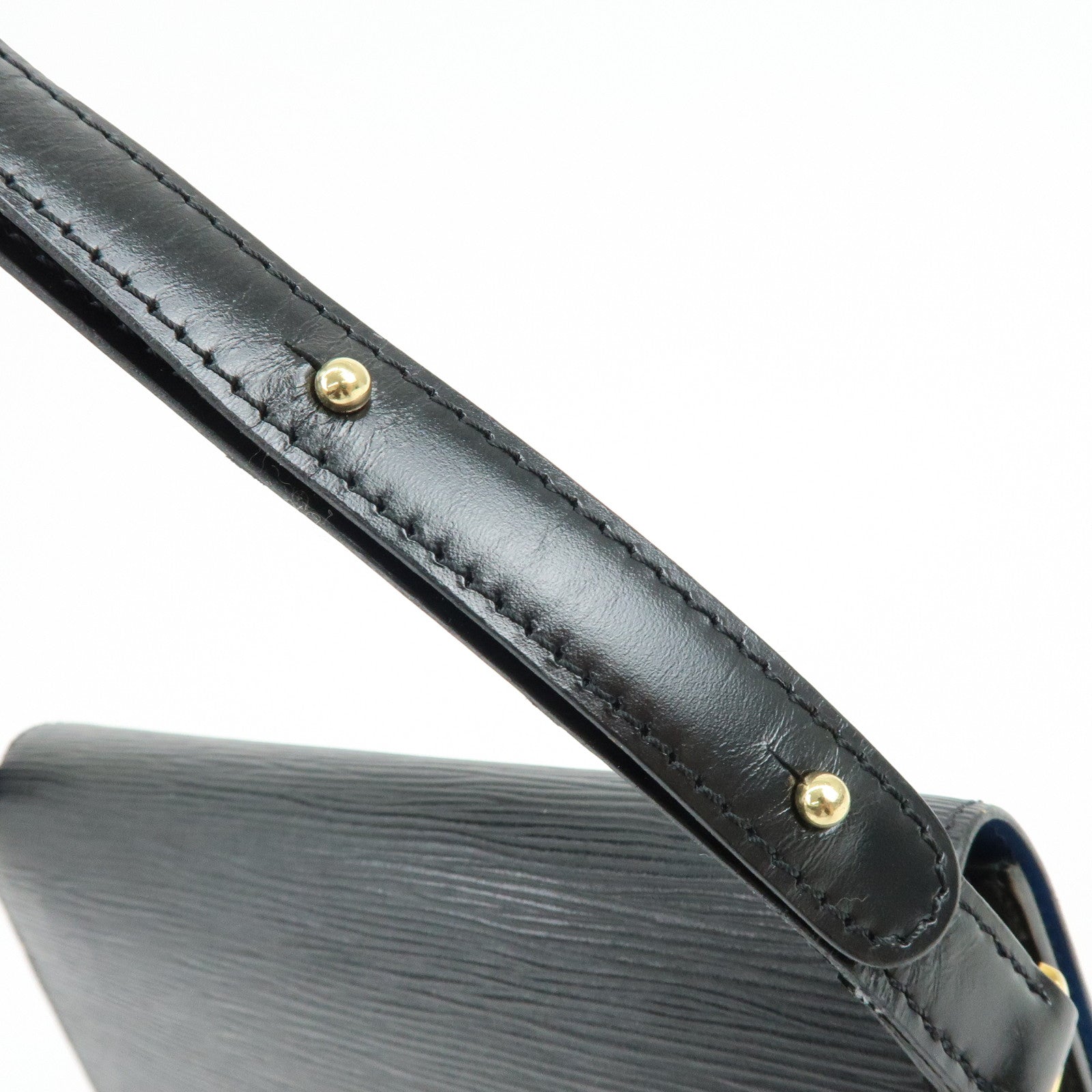 Louis Vuitton Free Run Epi Leather Shoulder Bag Noir Blue M52415