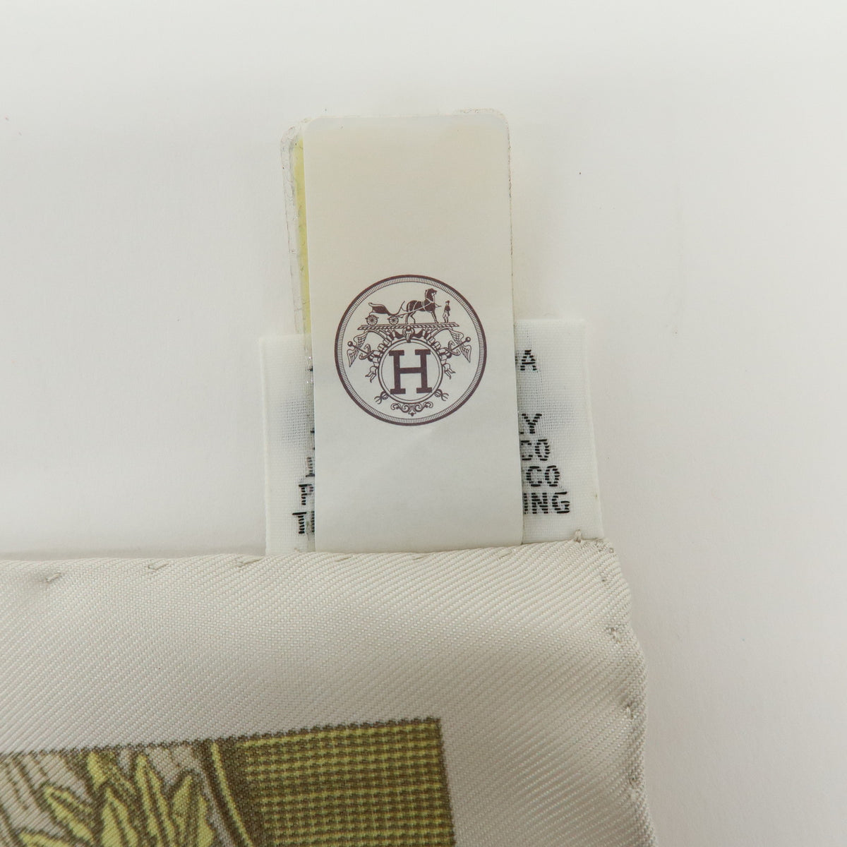HERMES Carre 45 Gavroche Silk 100 % Scarf Poste et Cavalerie Orange