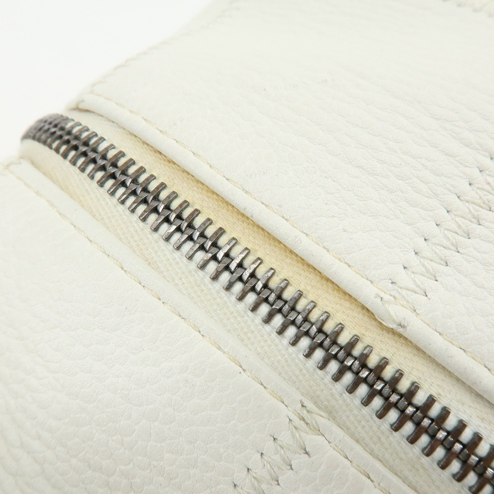 CHANEL Chocolate Bar COCO Mark Caviarskin Hand Bag Tote Bag White