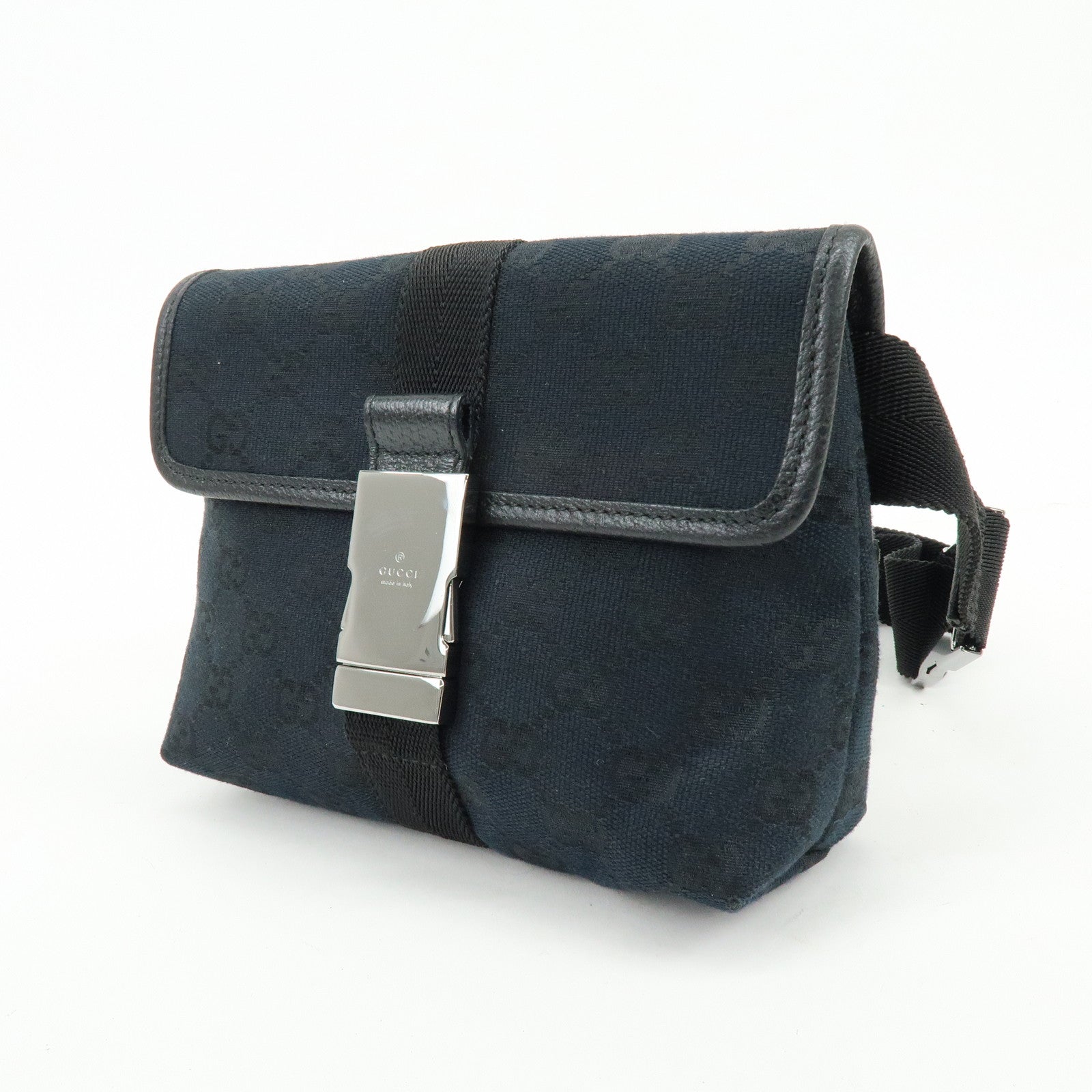 GUCCI GG Canvas Leather Waist Pouch Body Bag Black 131236