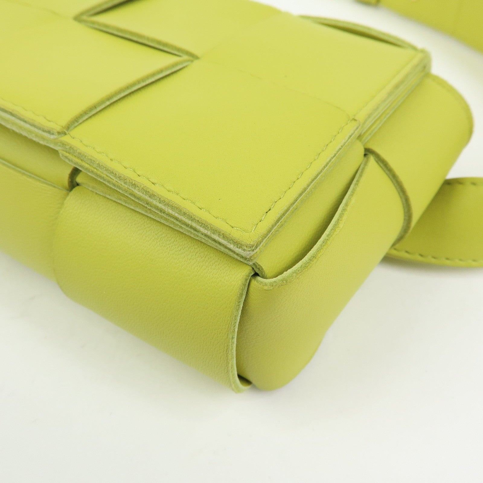 BOTTEGA VENETA Cassette Intrecciato Leather Belt Bag Waist Bag Green