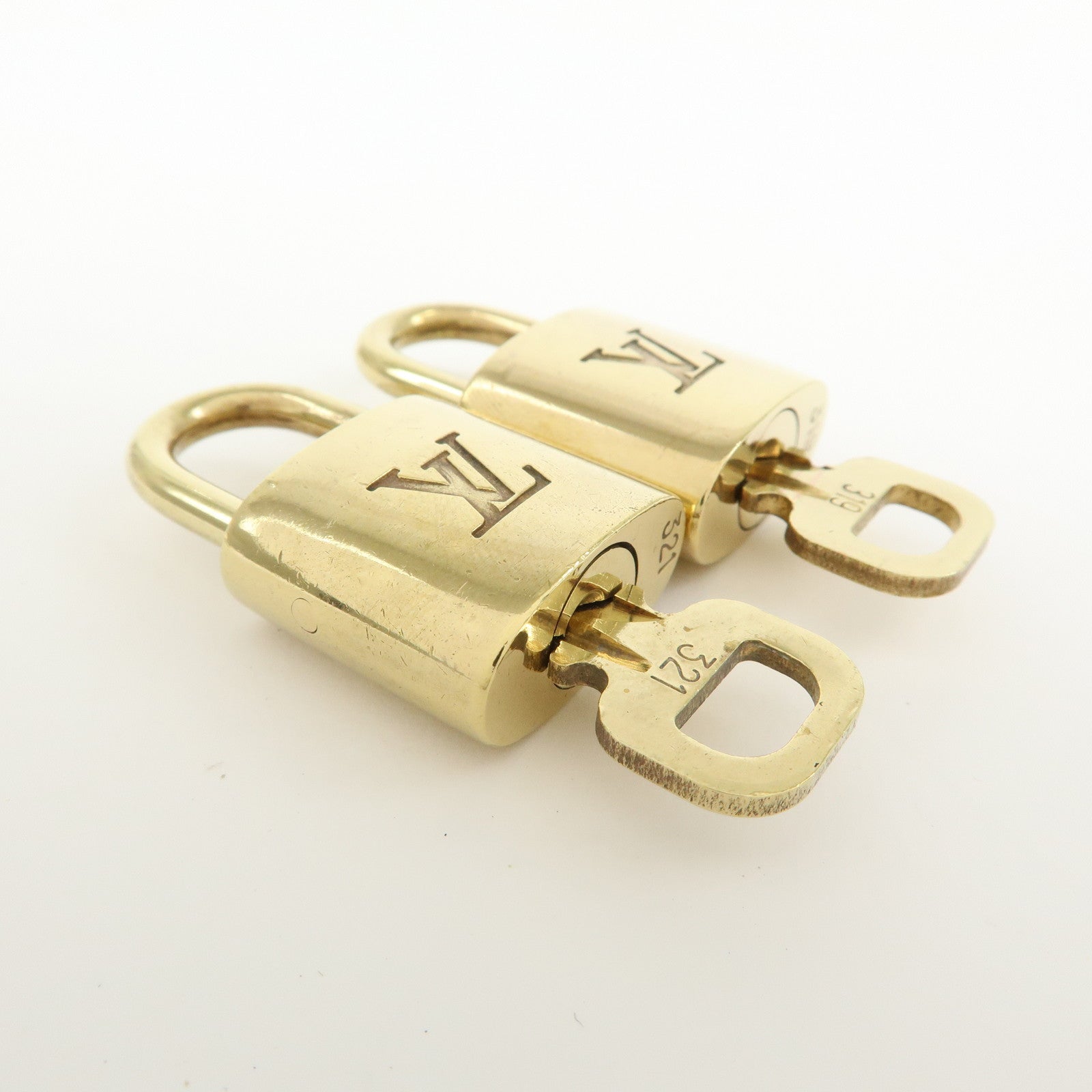 Louis Vuitton Set of 10 Lock & Key Cadena Key Lock Gold