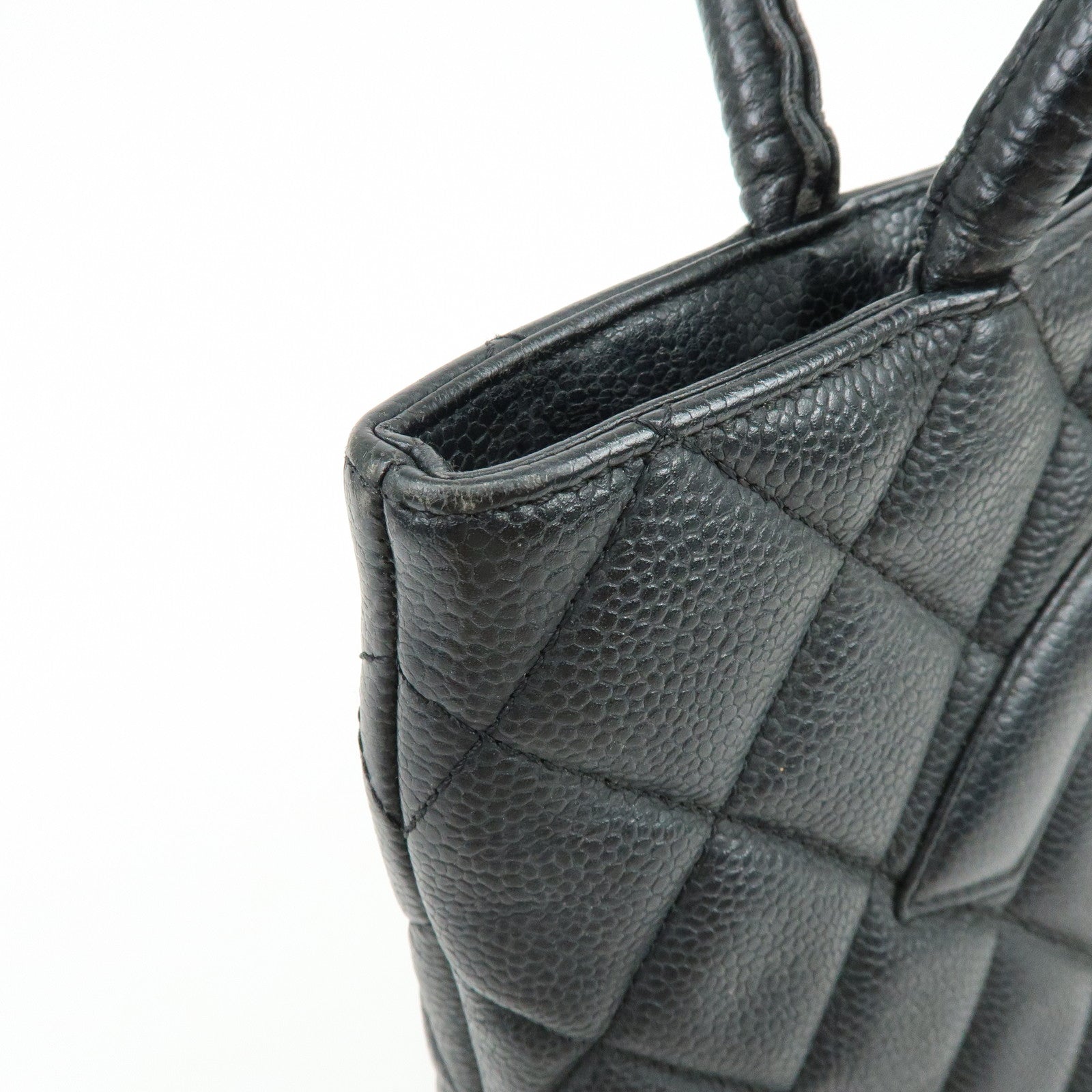 CHANEL Medallion Matelasse Caviarskin Tote Bag Hand Bag Black A01804